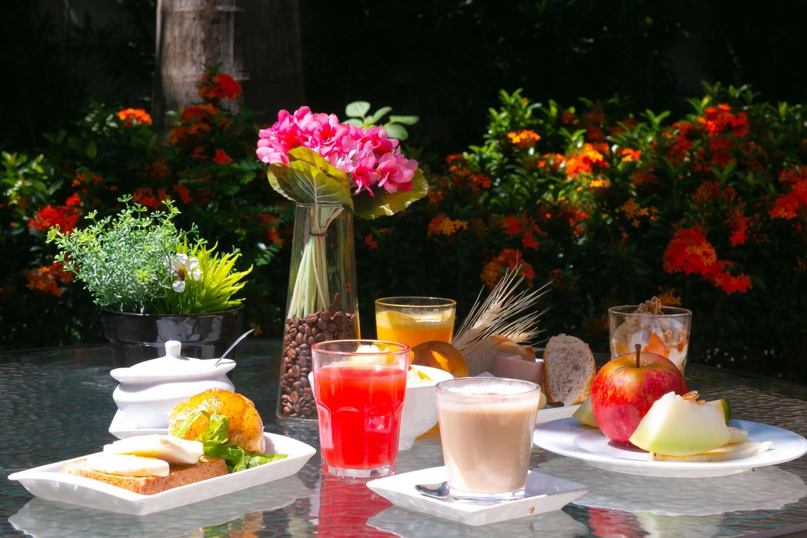 Breakfast in Ez Aclimação Hotel