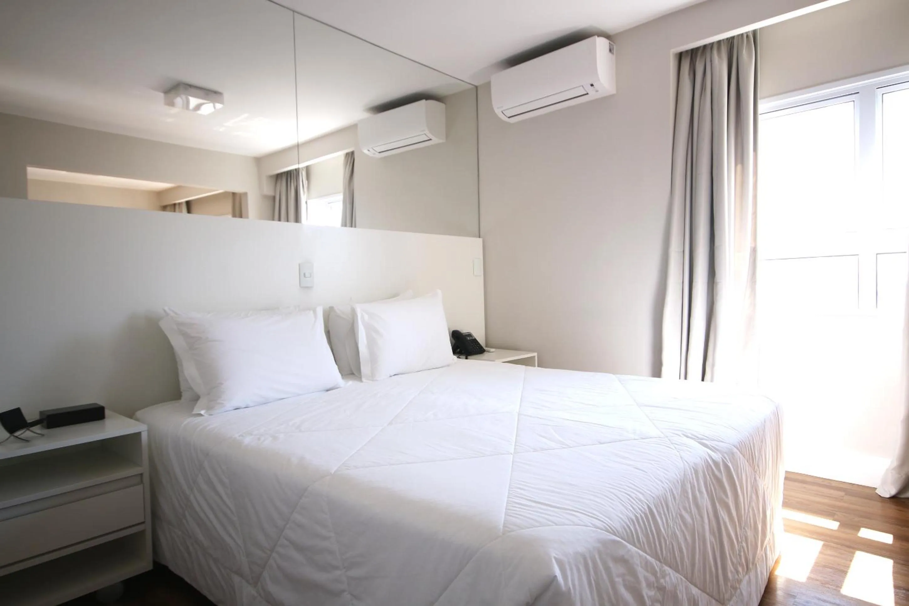 Photo of the whole room, Bed in Ez Aclimação Hotel