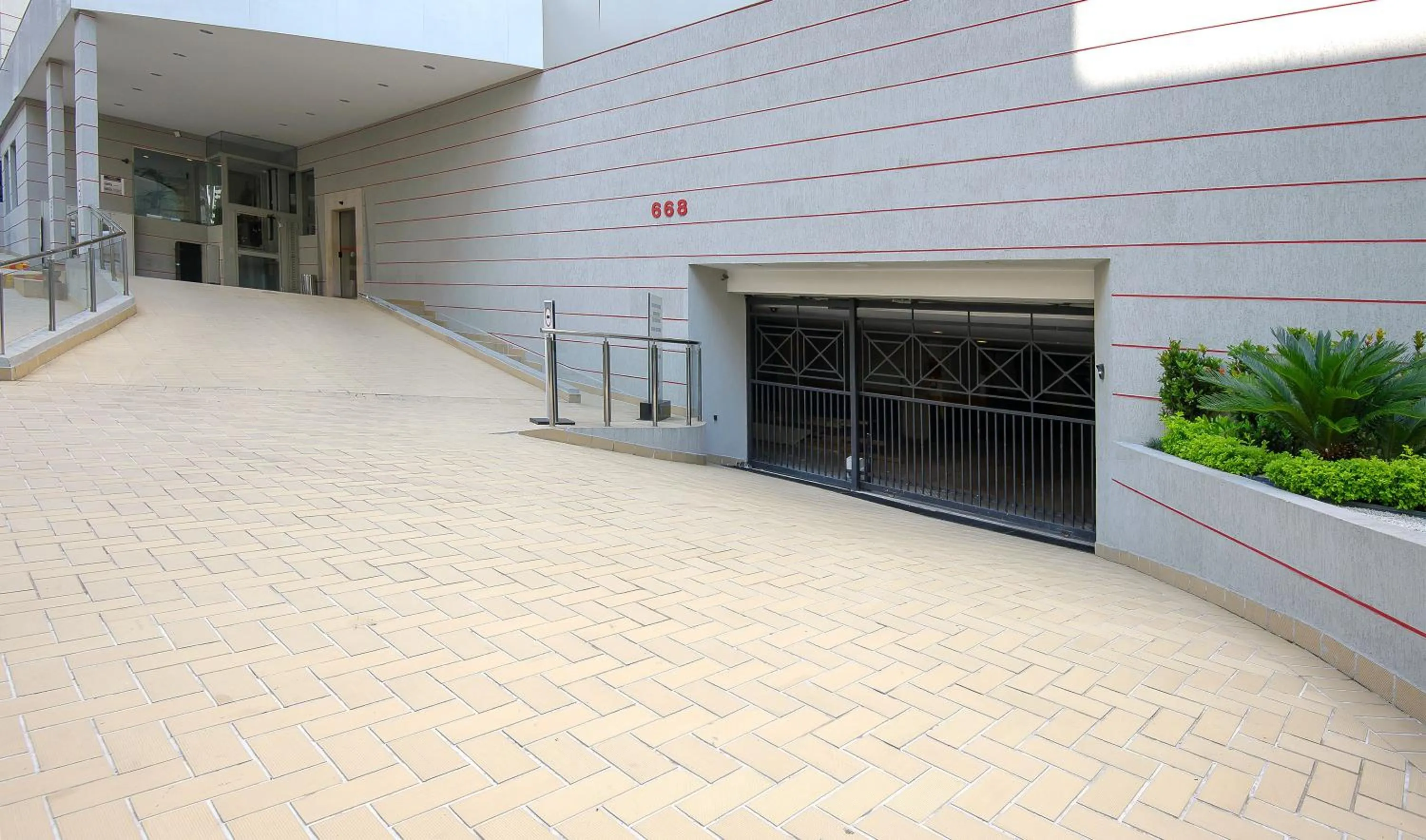 Facade/entrance in Ez Aclimação Hotel