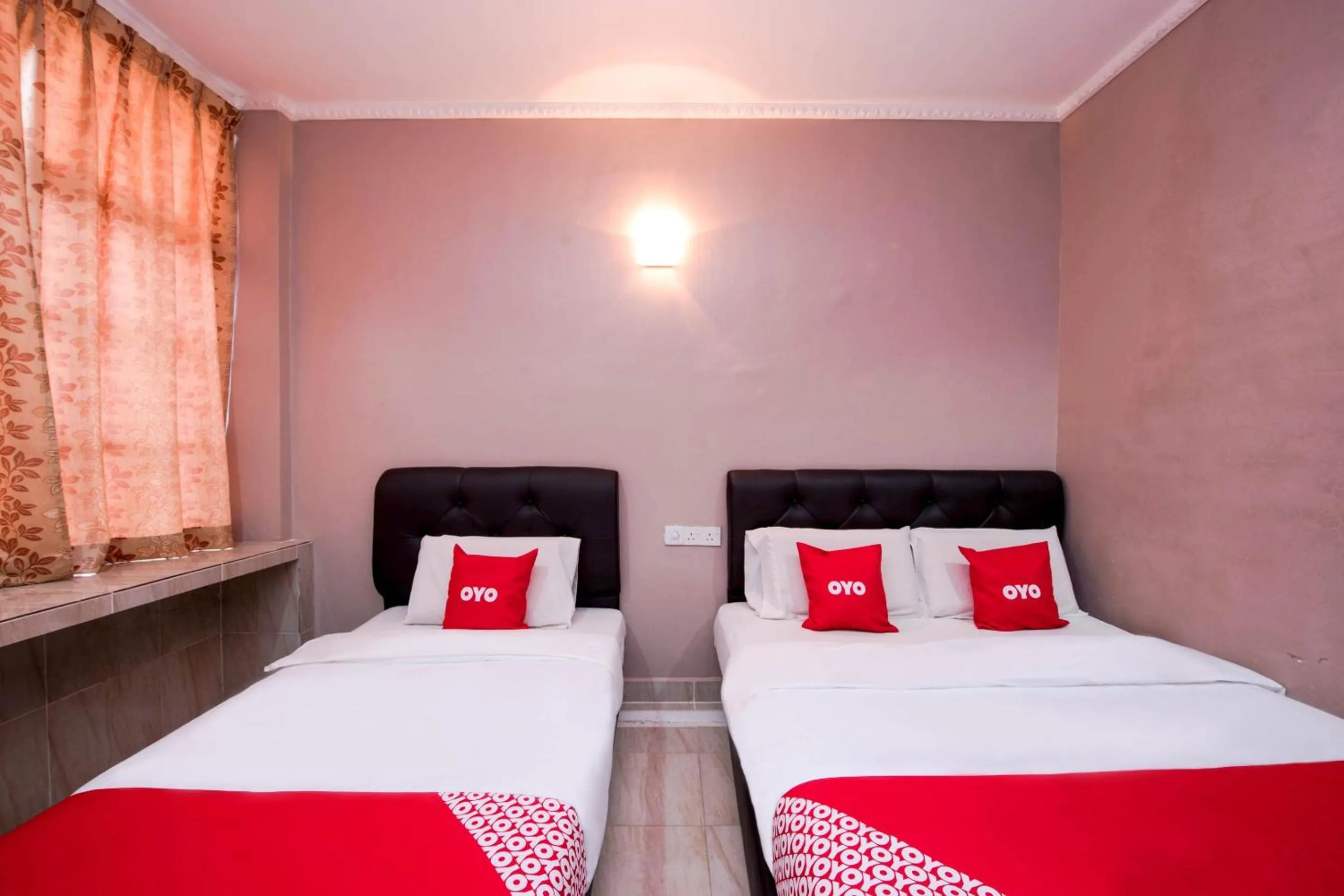 Bedroom, Bed in Hotel O Rg Motel