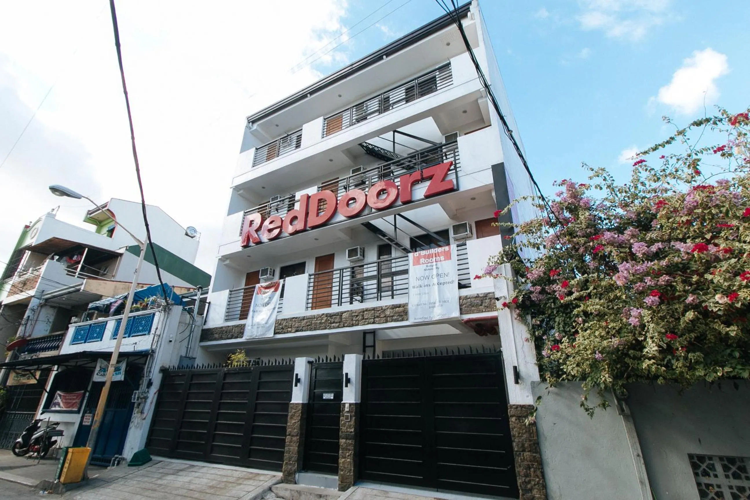 View (from property/room) in RedDoorz at DBuilders Rooms Bangkal Makati