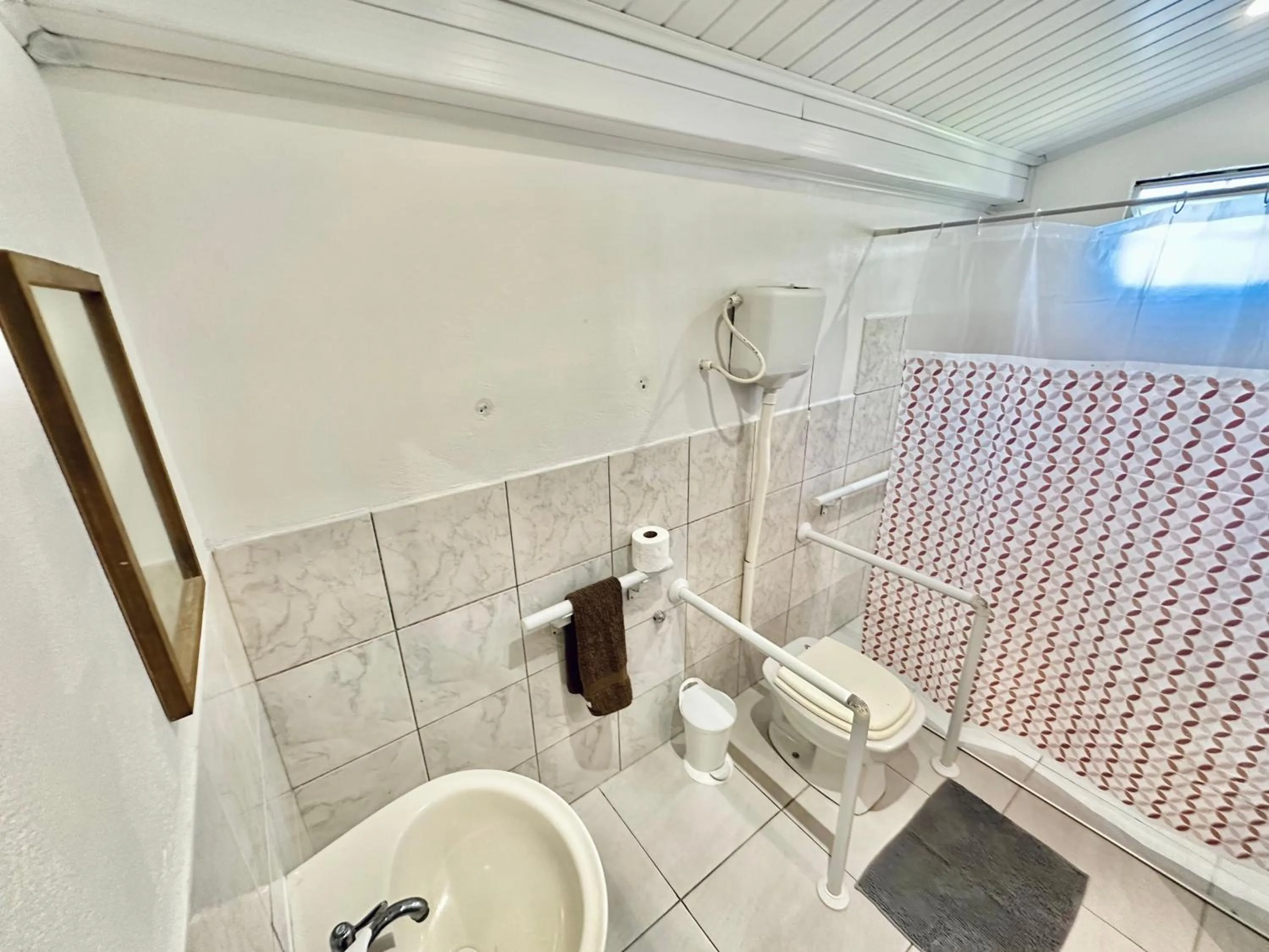 Shower in Pousada Lagoa Encantada