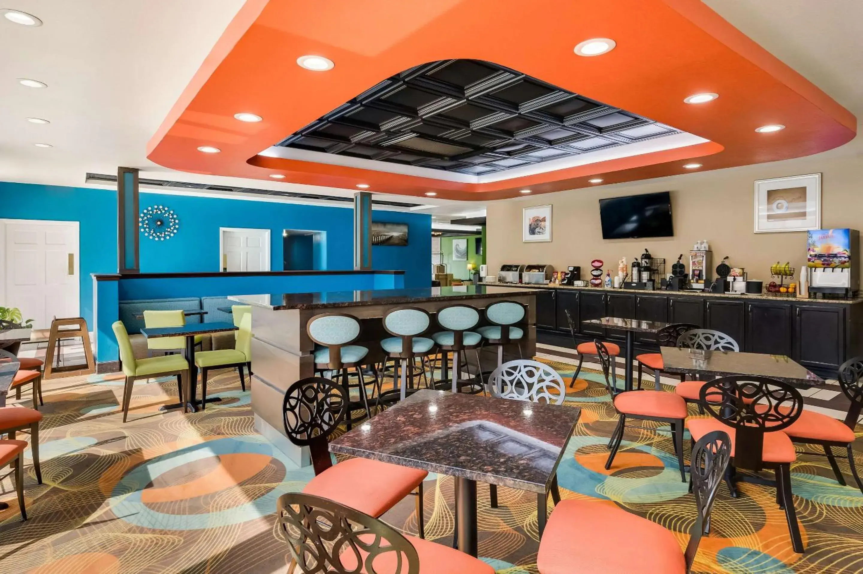 Breakfast in Clarion Inn & Suites Russellville I-40 Breakfast in Clarion Inn & Suites Russellville I-40