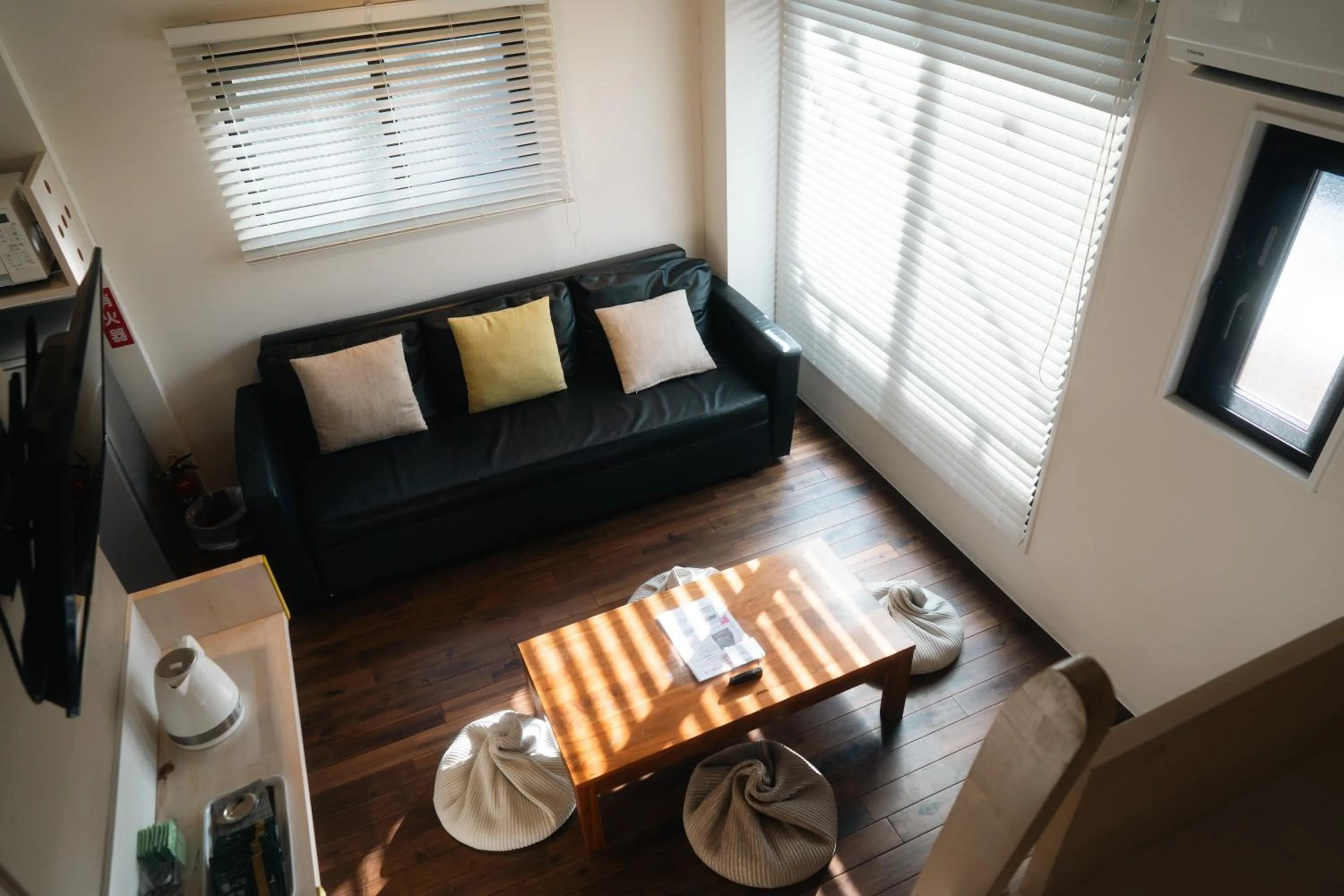 Photo of the whole room in Condominium MIRAHAKONE