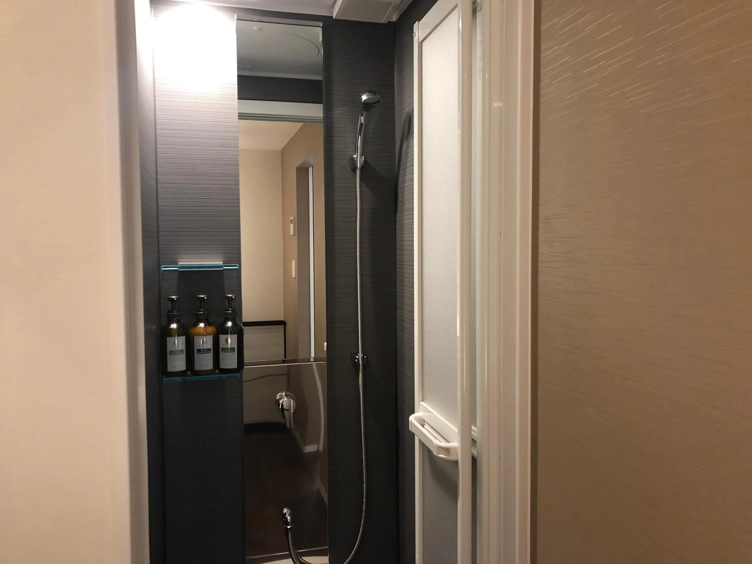 Bathroom in Condominium MIRAHAKONE