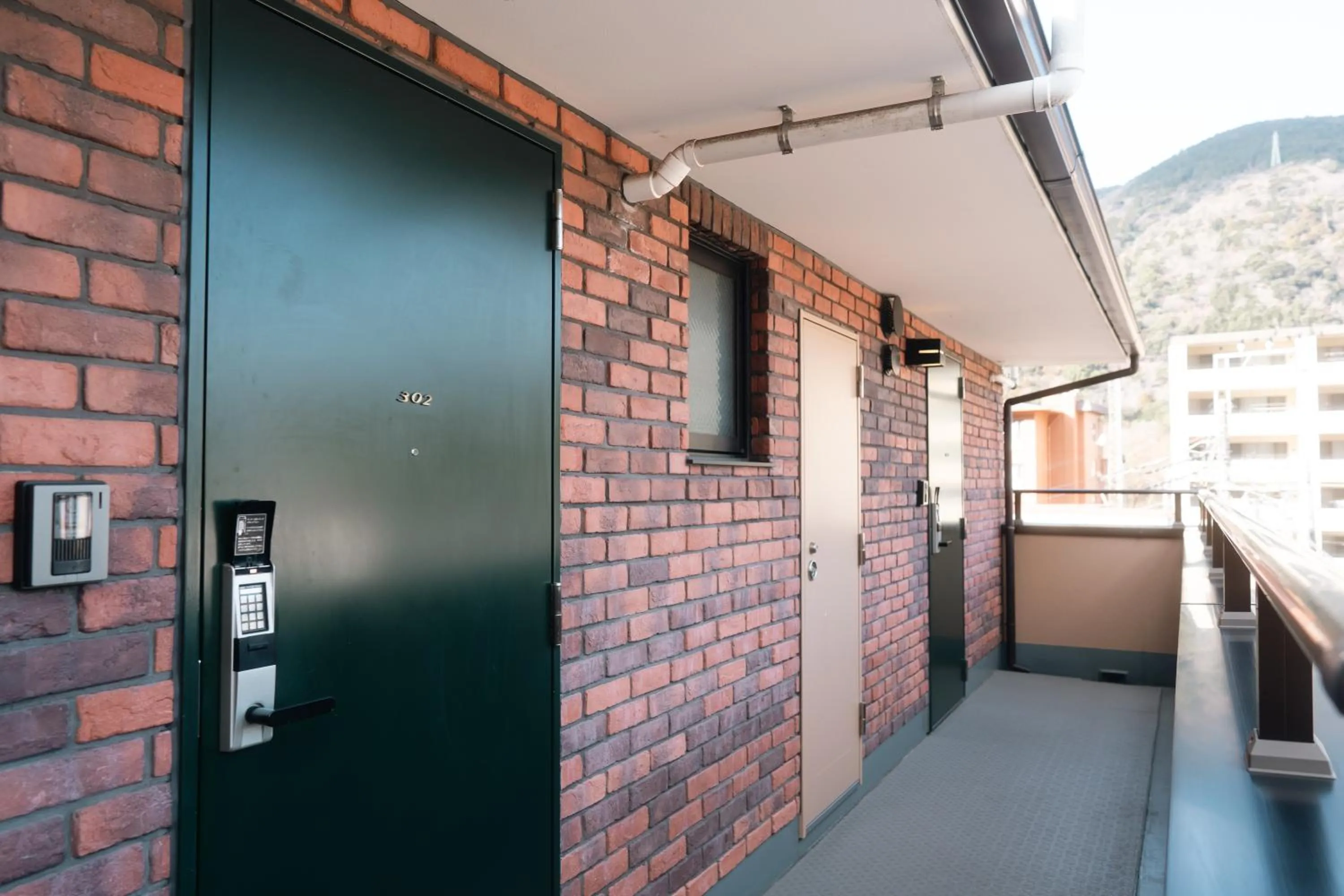 Facade/entrance in Condominium MIRAHAKONE