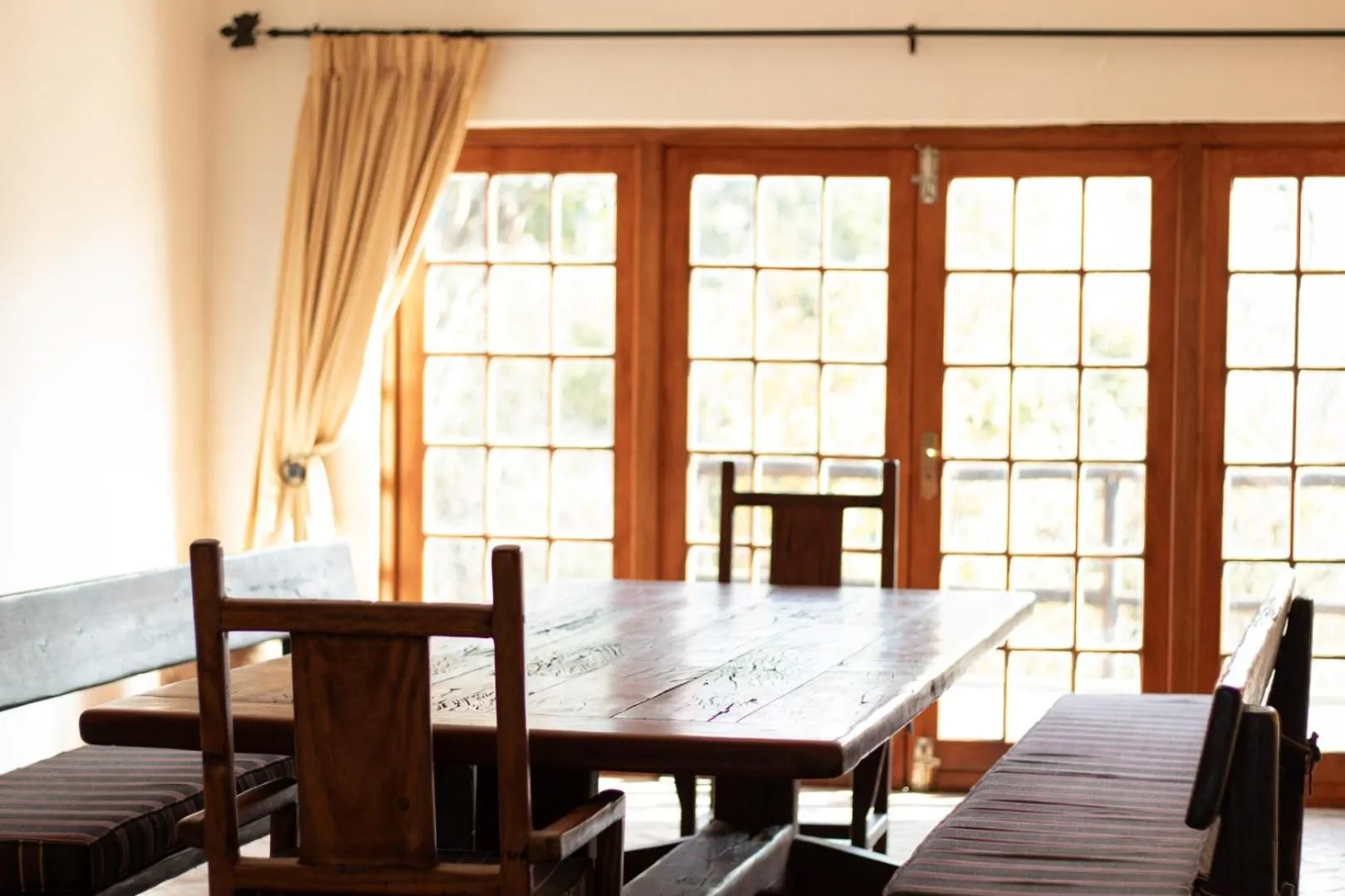 Dining area in Ondini Guest House
