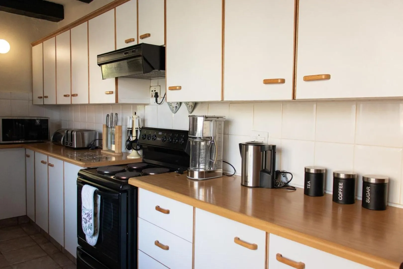 Kitchen or kitchenette in Ondini Guest House