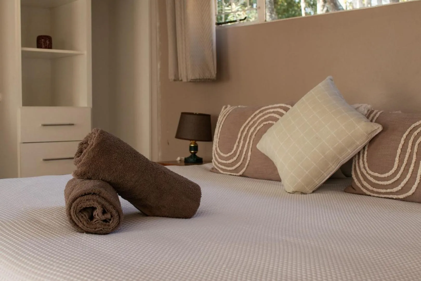 Bed in Ondini Guest House