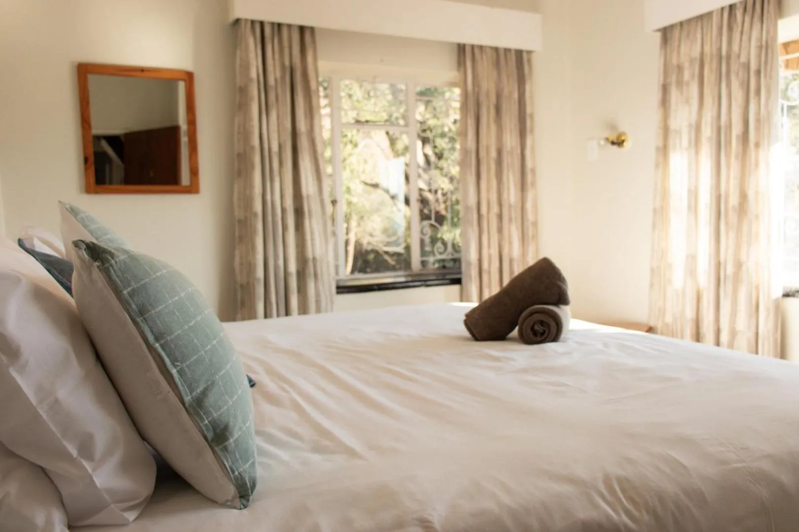 Bed in Ondini Guest House