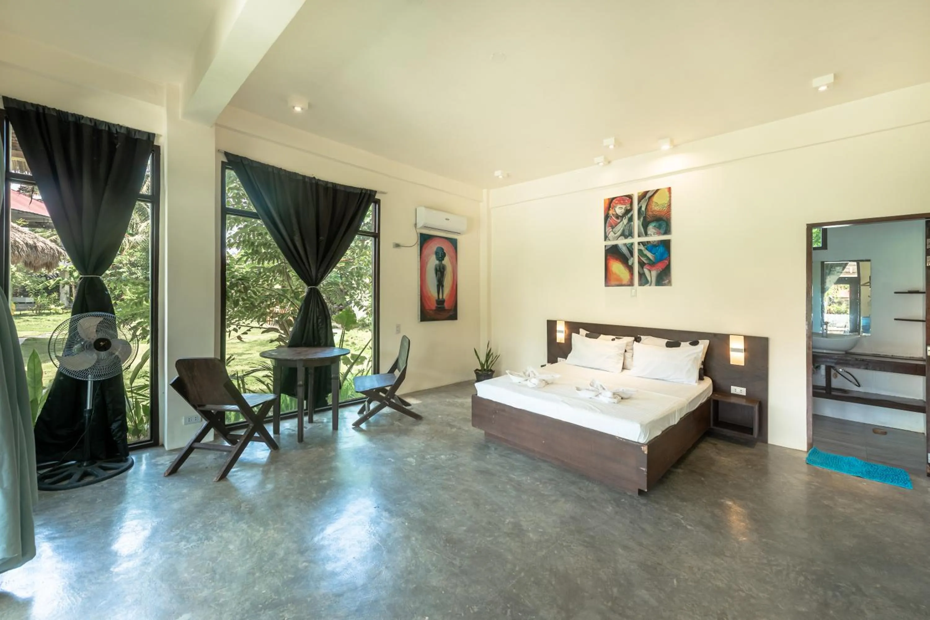 Bed in Ohana Resort Siargao