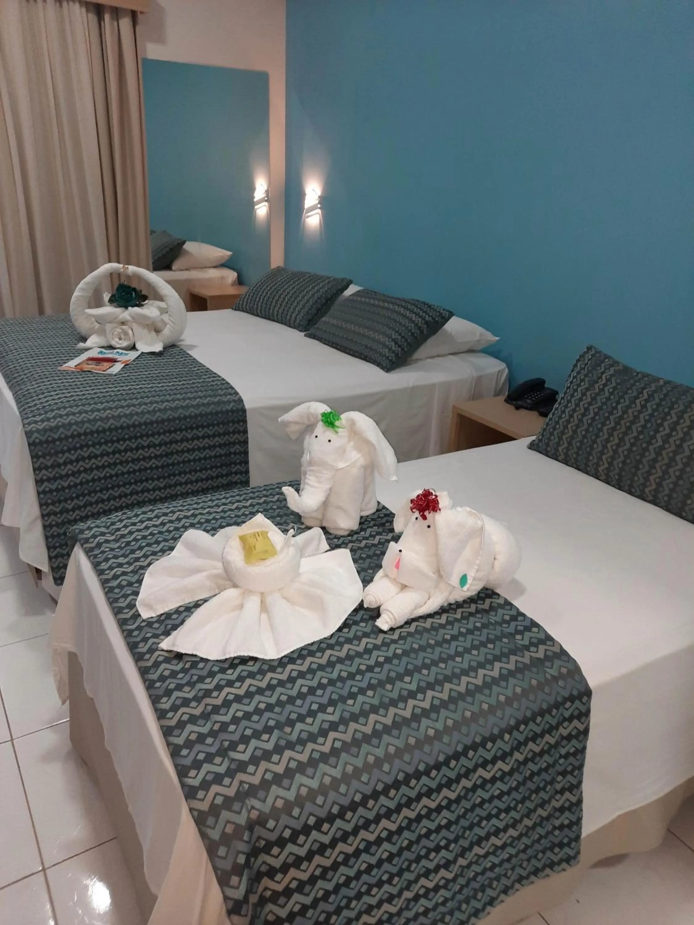 Bed in Lagoa Quente Hotel - LAGOA OFICIAL