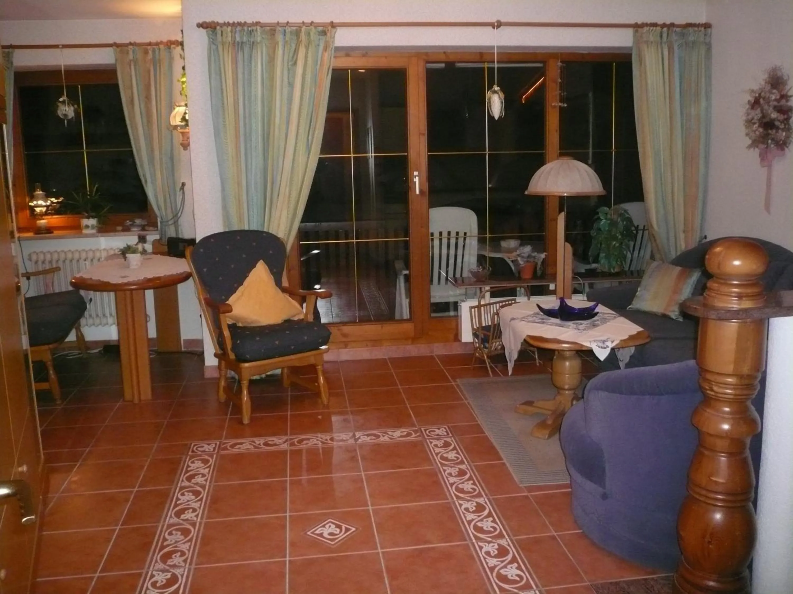 Living room in Sonnenpark, Ihr Bett im Allgäu
