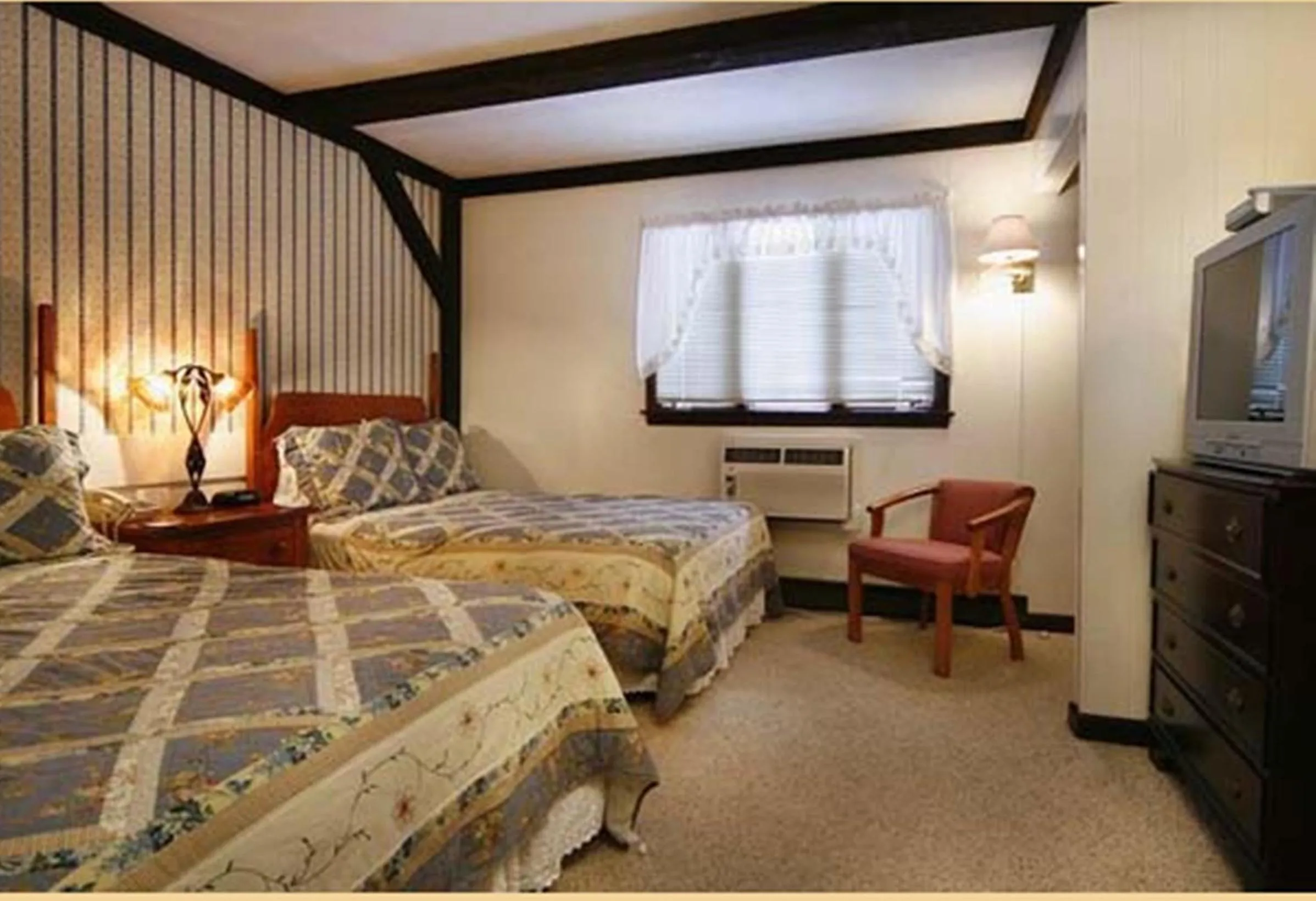 Photo of the whole room, Bed in Old Field House