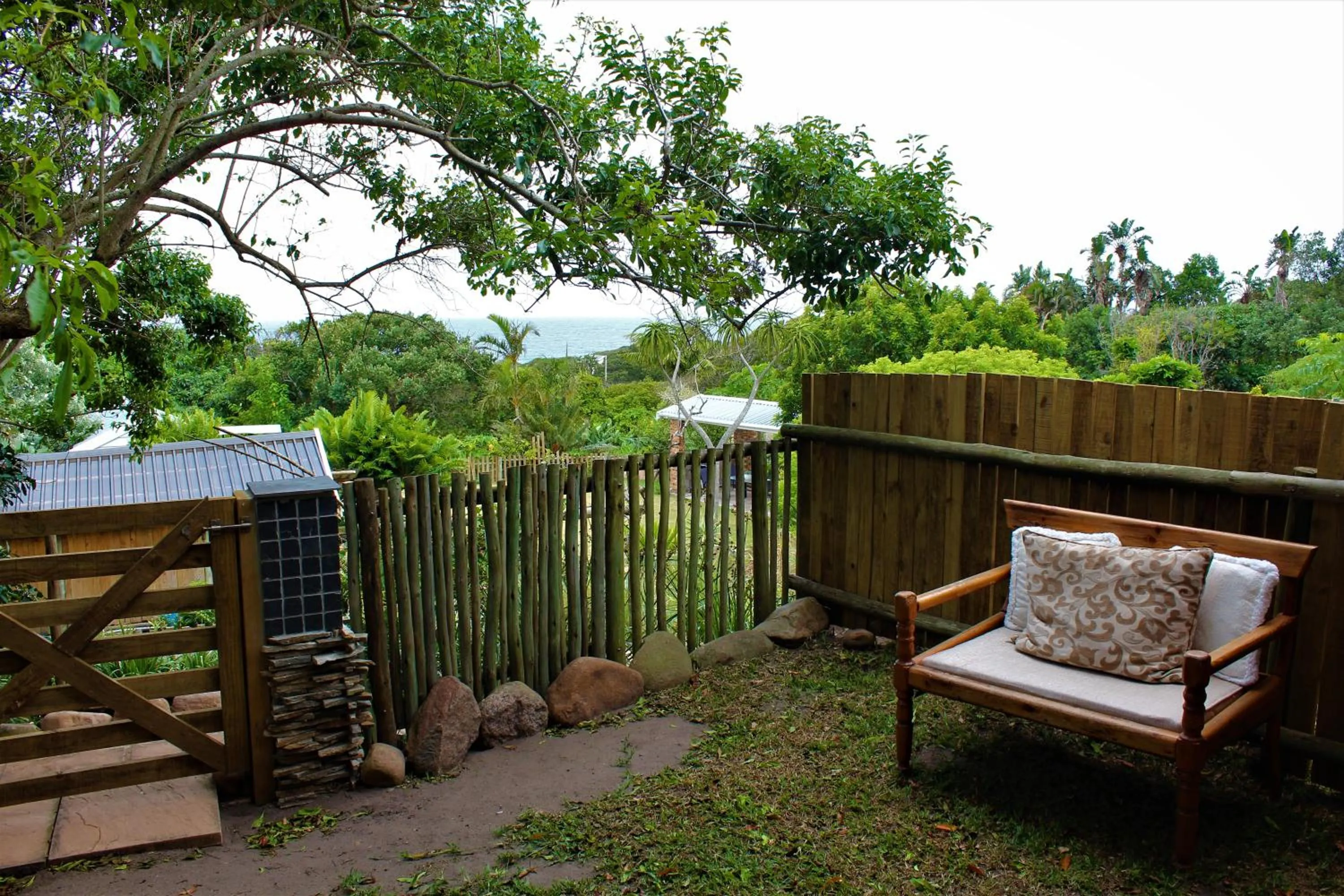 Garden in IRONWOOD LODGE