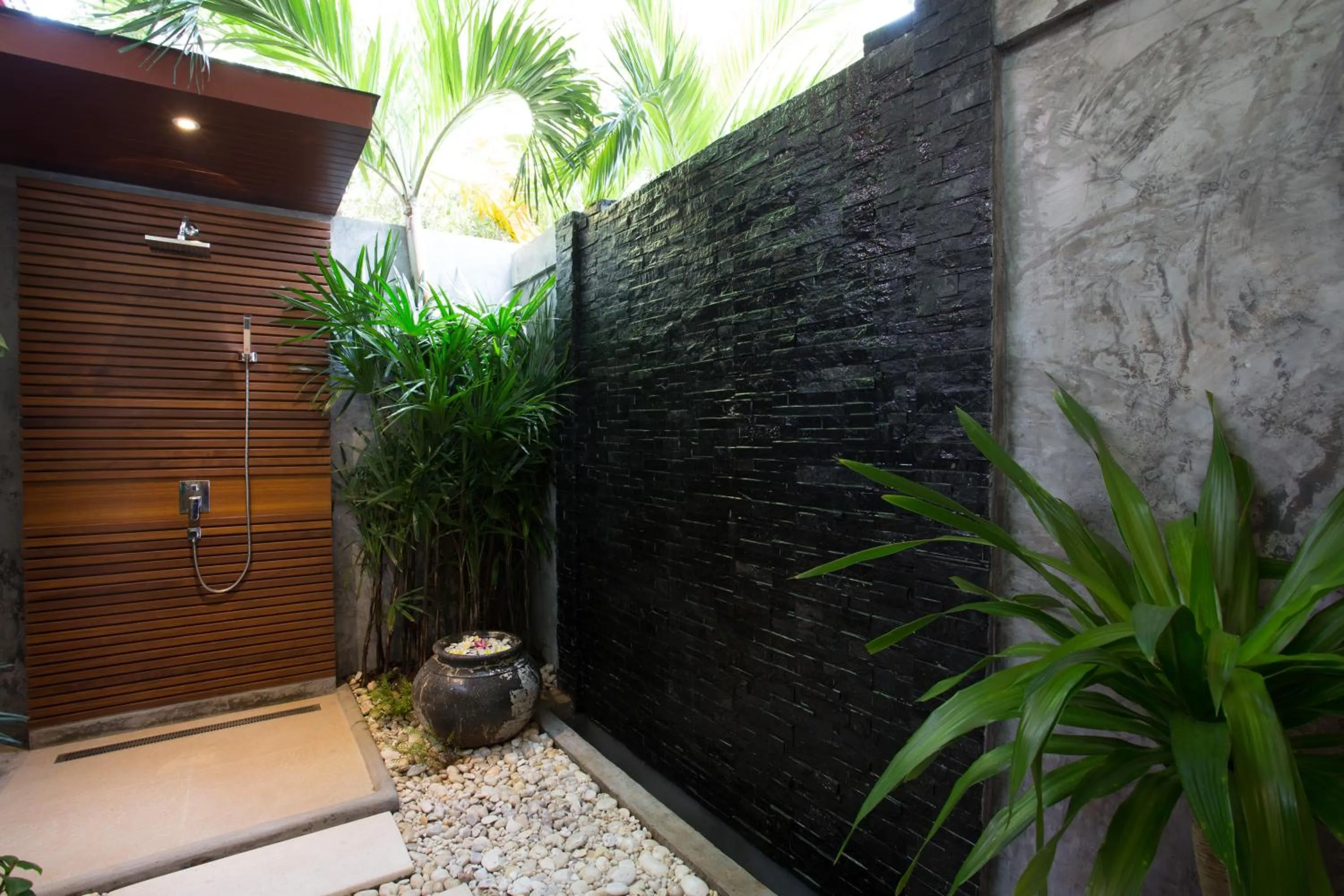 Shower in Eranda Pool Spa Villa, Chaweng Koh Samui