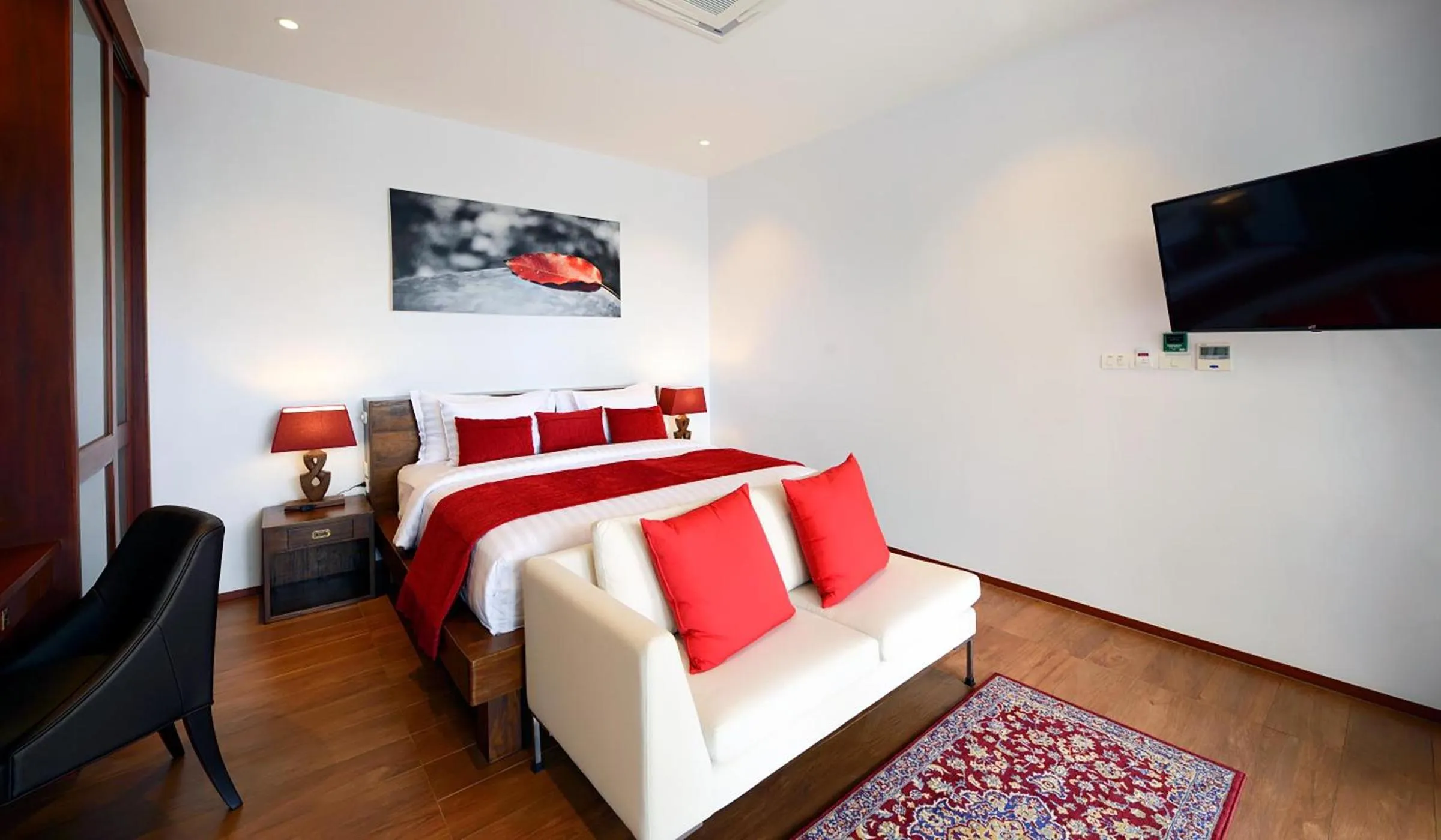 Photo of the whole room, Bed in Eranda Pool Spa Villa, Chaweng Koh Samui