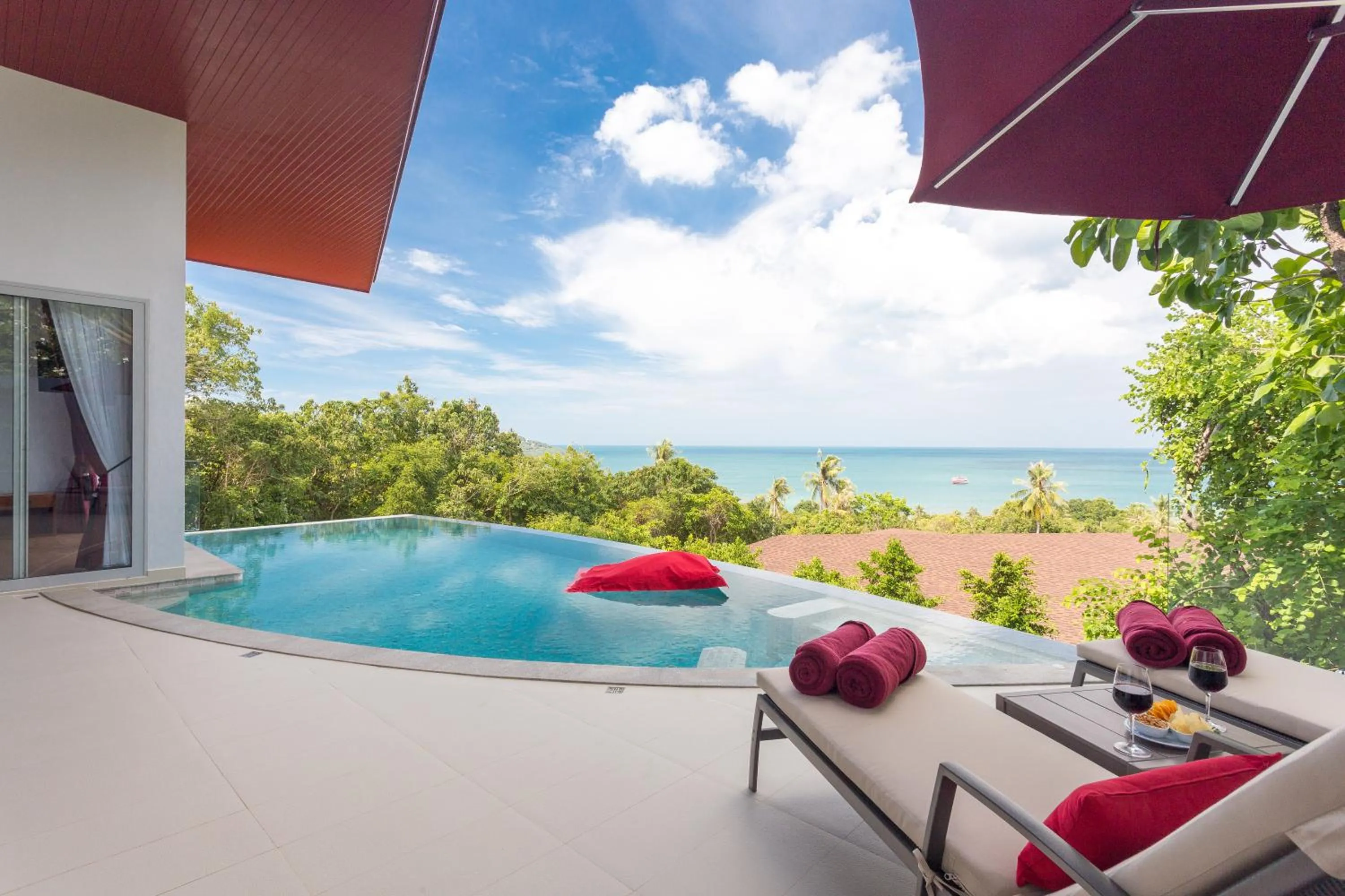 Swimming pool in Eranda Pool Spa Villa, Chaweng Koh Samui