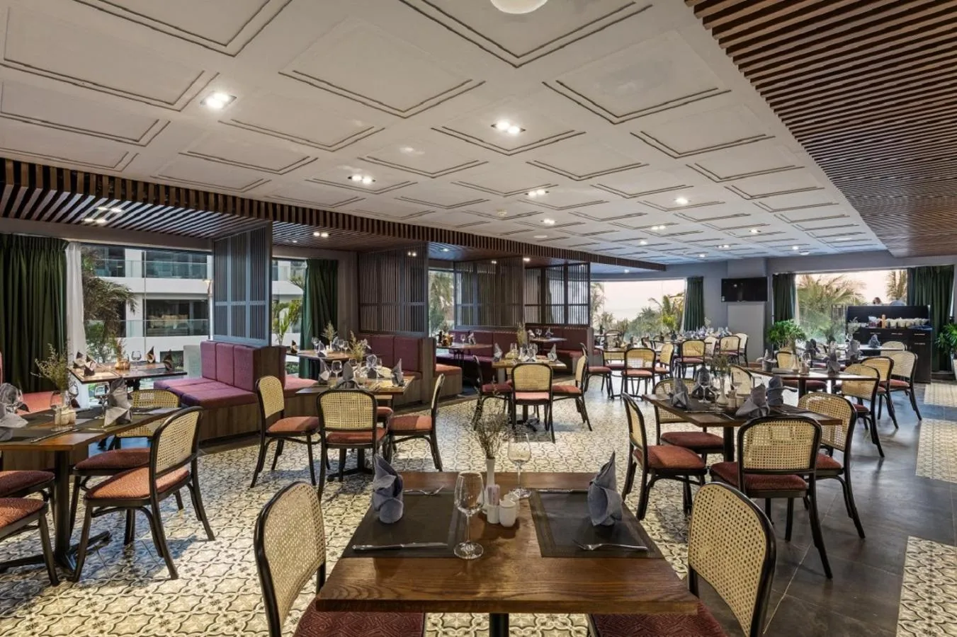 Restaurant/places to eat in Sunset Beach Resort and Spa