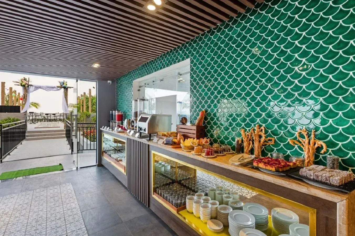 Restaurant/places to eat in Sunset Beach Resort and Spa Restaurant/places to eat in Sunset Beach Resort and Spa