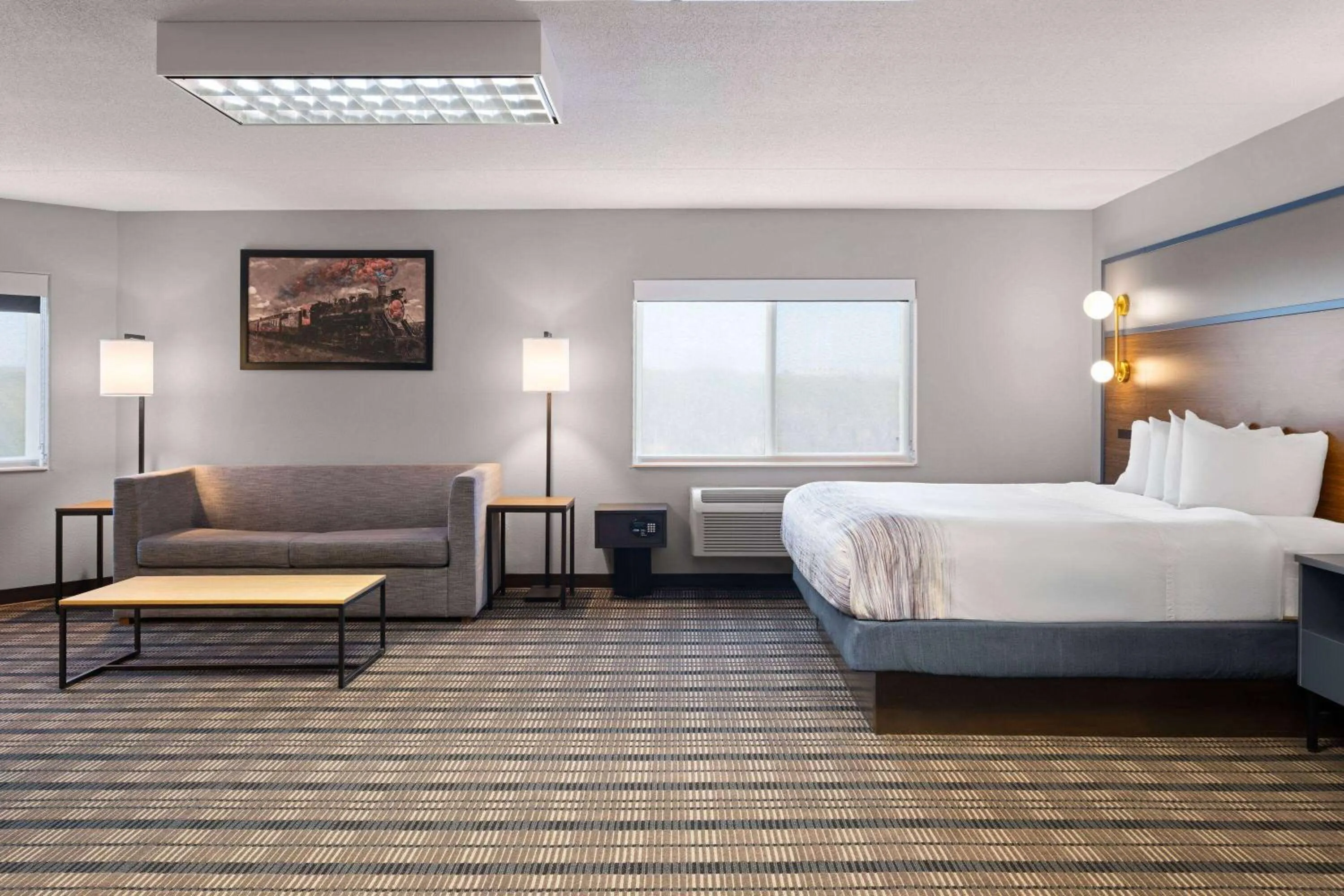 Photo of the whole room, Bed in AmericInn by Wyndham Beaver Dam