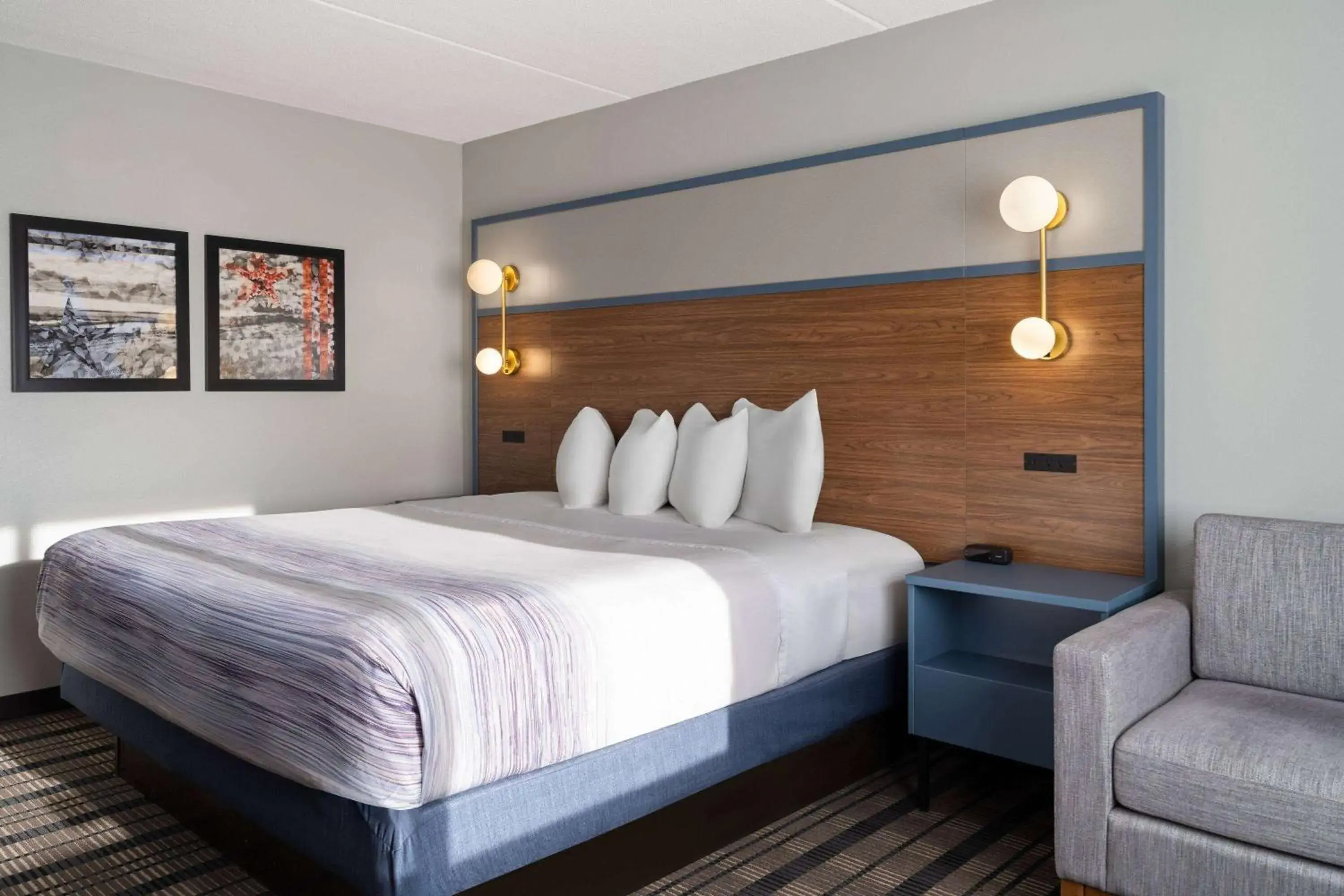 Photo of the whole room, Bed in AmericInn by Wyndham Beaver Dam Photo of the whole room, Bed in AmericInn by Wyndham Beaver Dam