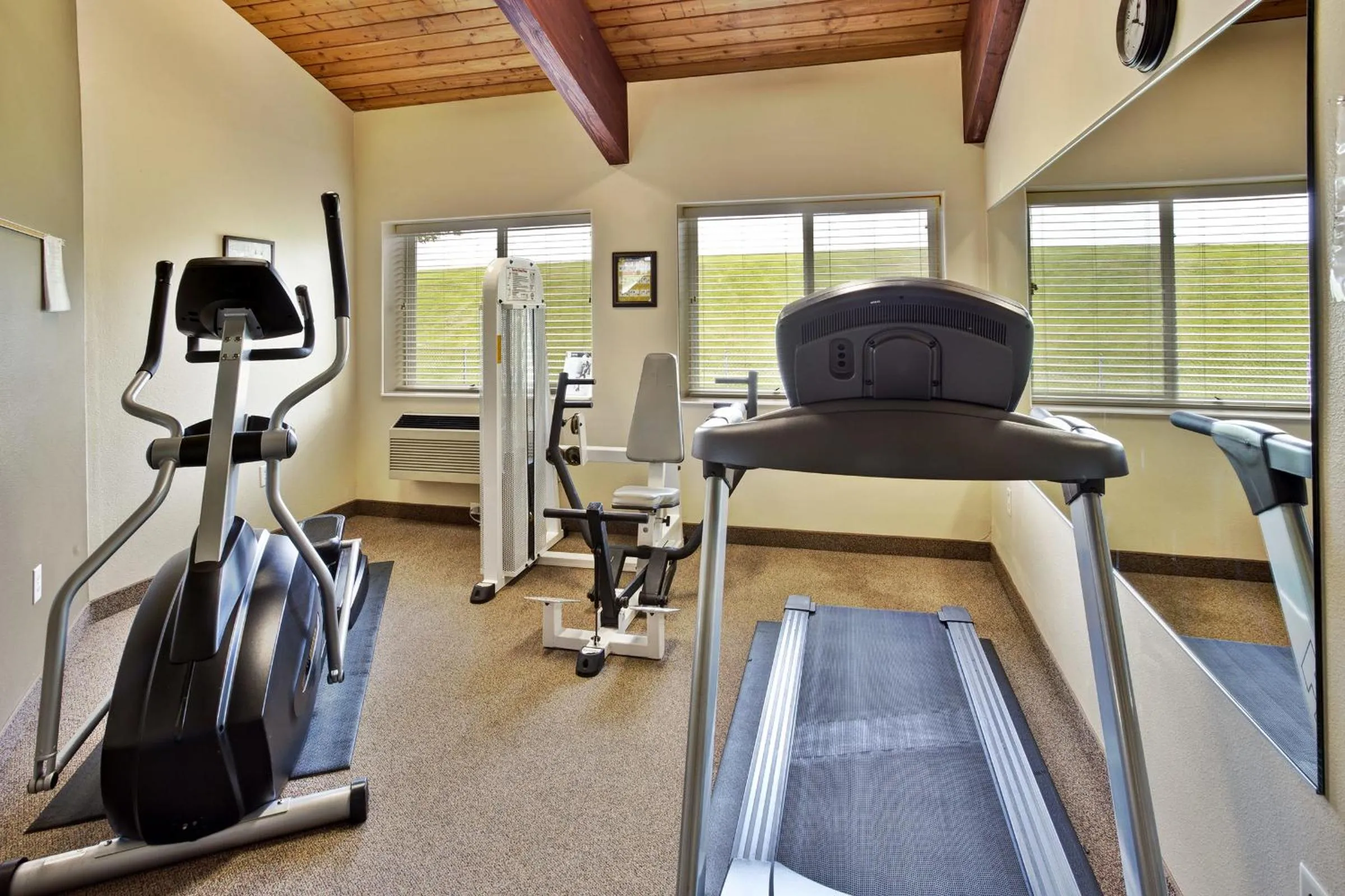 Fitness centre/facilities in AmericInn by Wyndham Beaver Dam