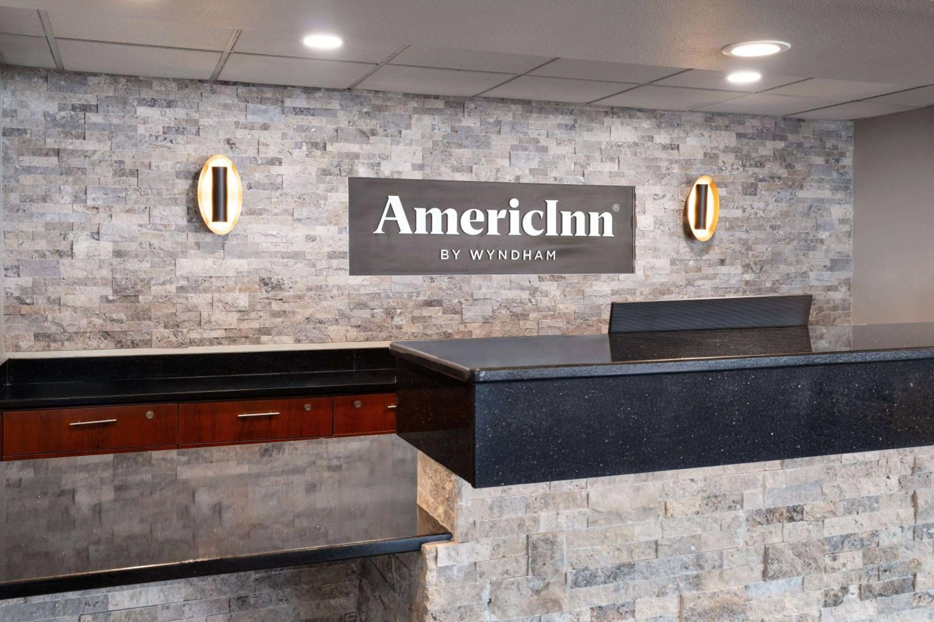 Lobby or reception in AmericInn by Wyndham Beaver Dam