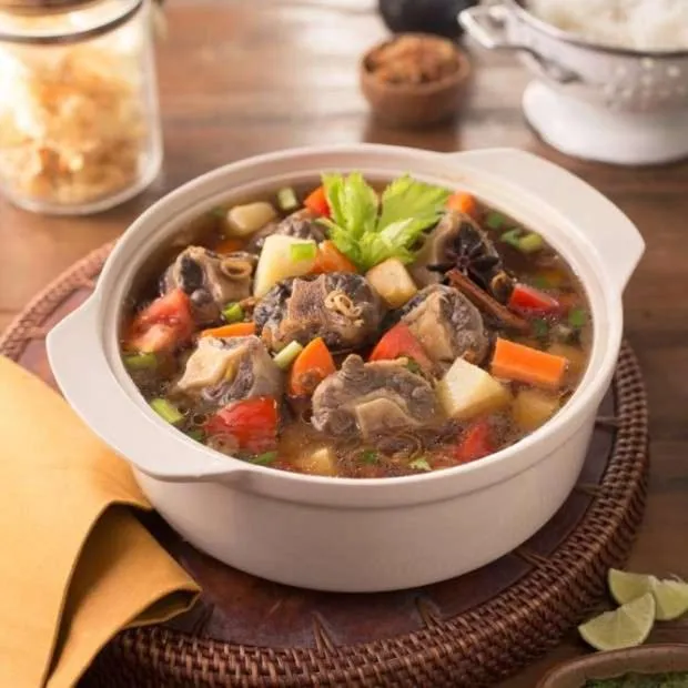 Restaurant/places to eat in Grand Ciwareng Inn Hotel and Resort