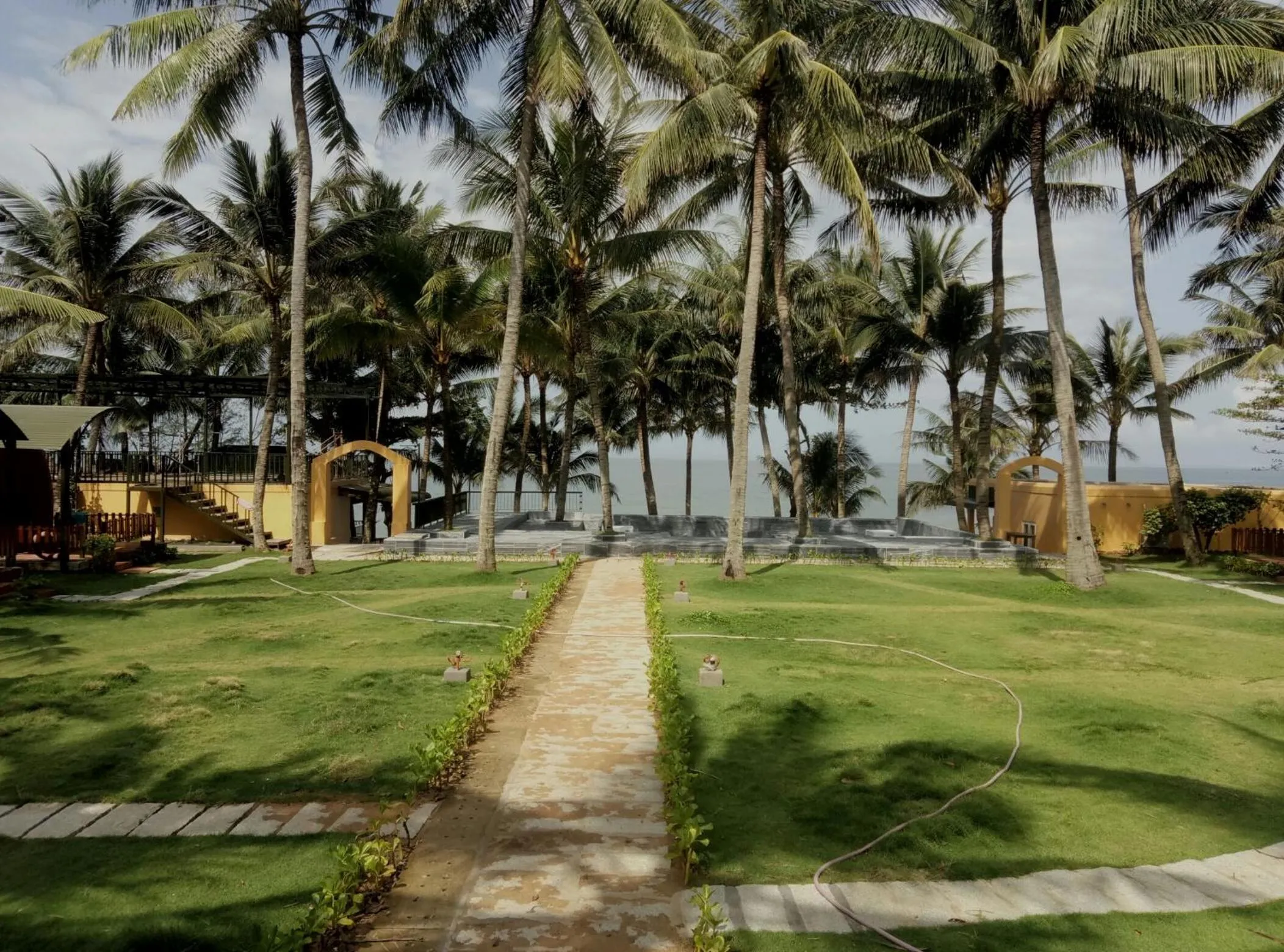 Natural landscape in Vida Loca Sunset Beach Resort