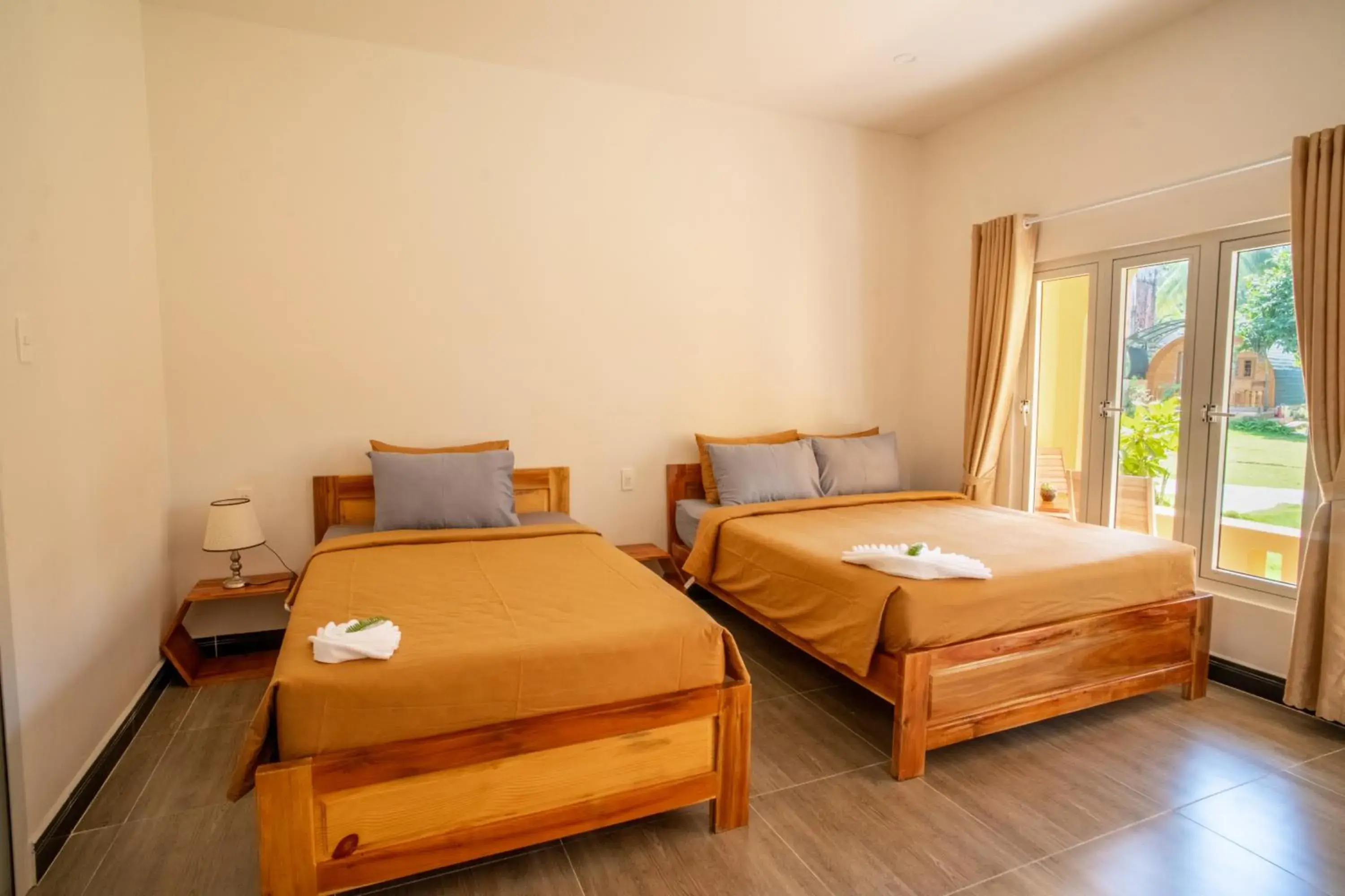 Bedroom, Bed in Vida Loca Sunset Beach Resort Bedroom, Bed in Vida Loca Sunset Beach Resort