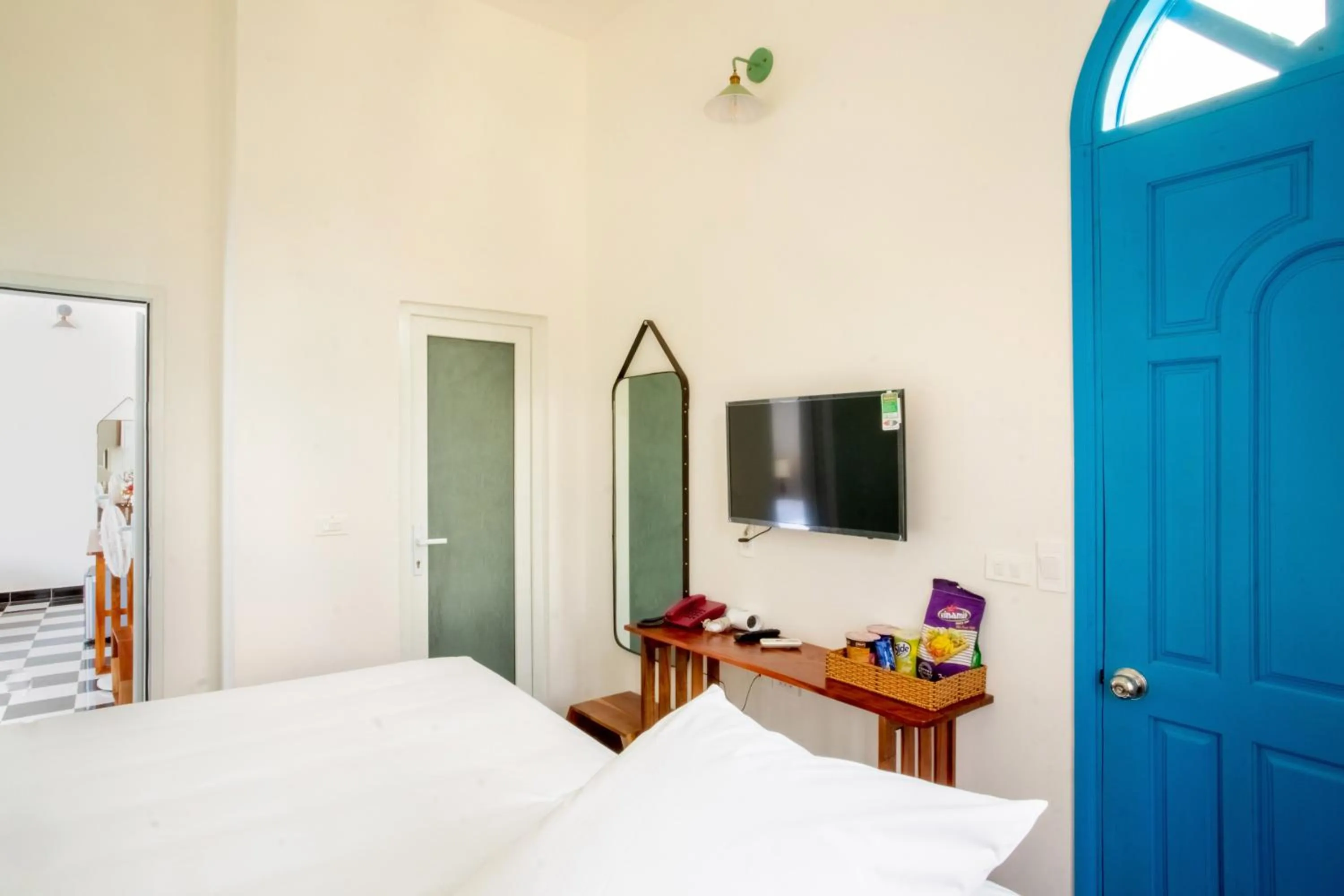 Bedroom, Bed in Vida Loca Sunset Beach Resort