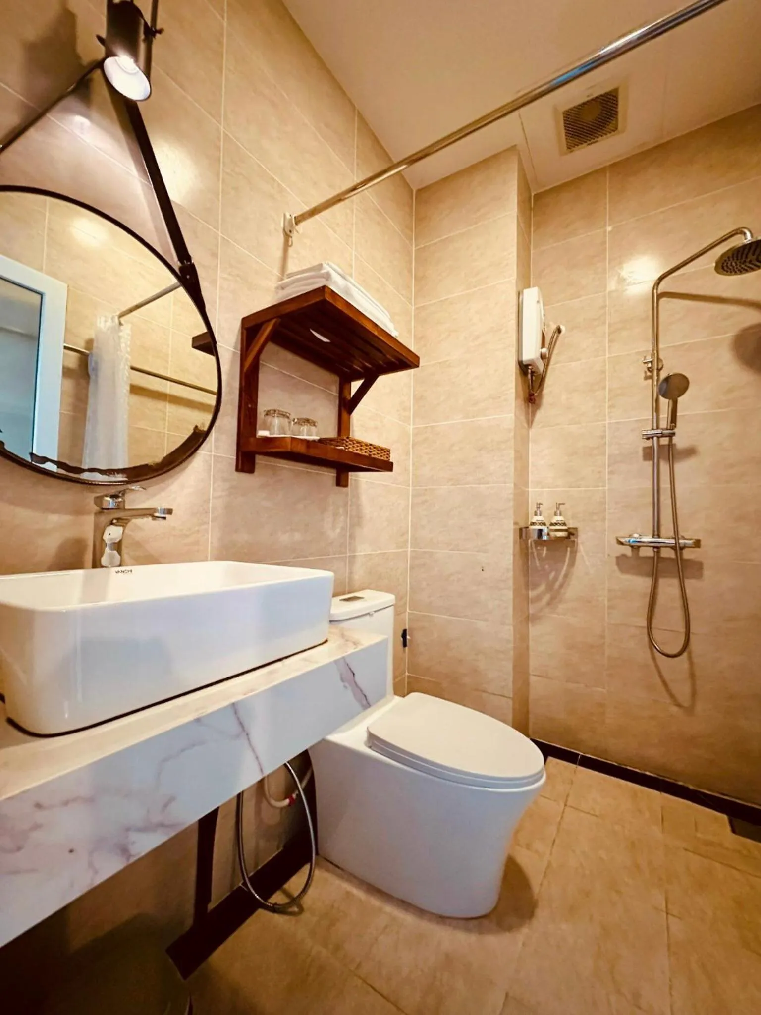 Bathroom in Vida Loca Sunset Beach Resort