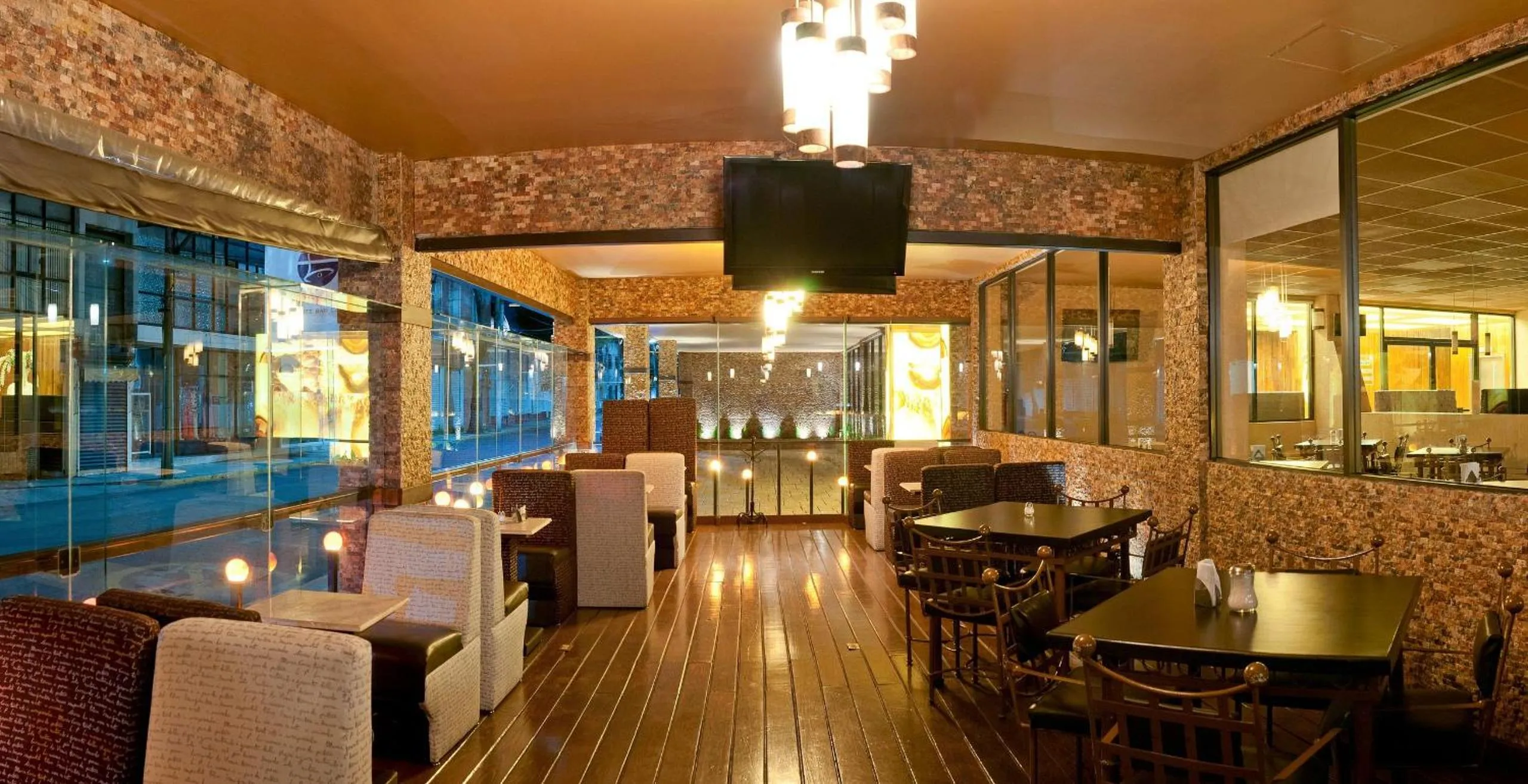 Restaurant/places to eat in Hotel Don Simón