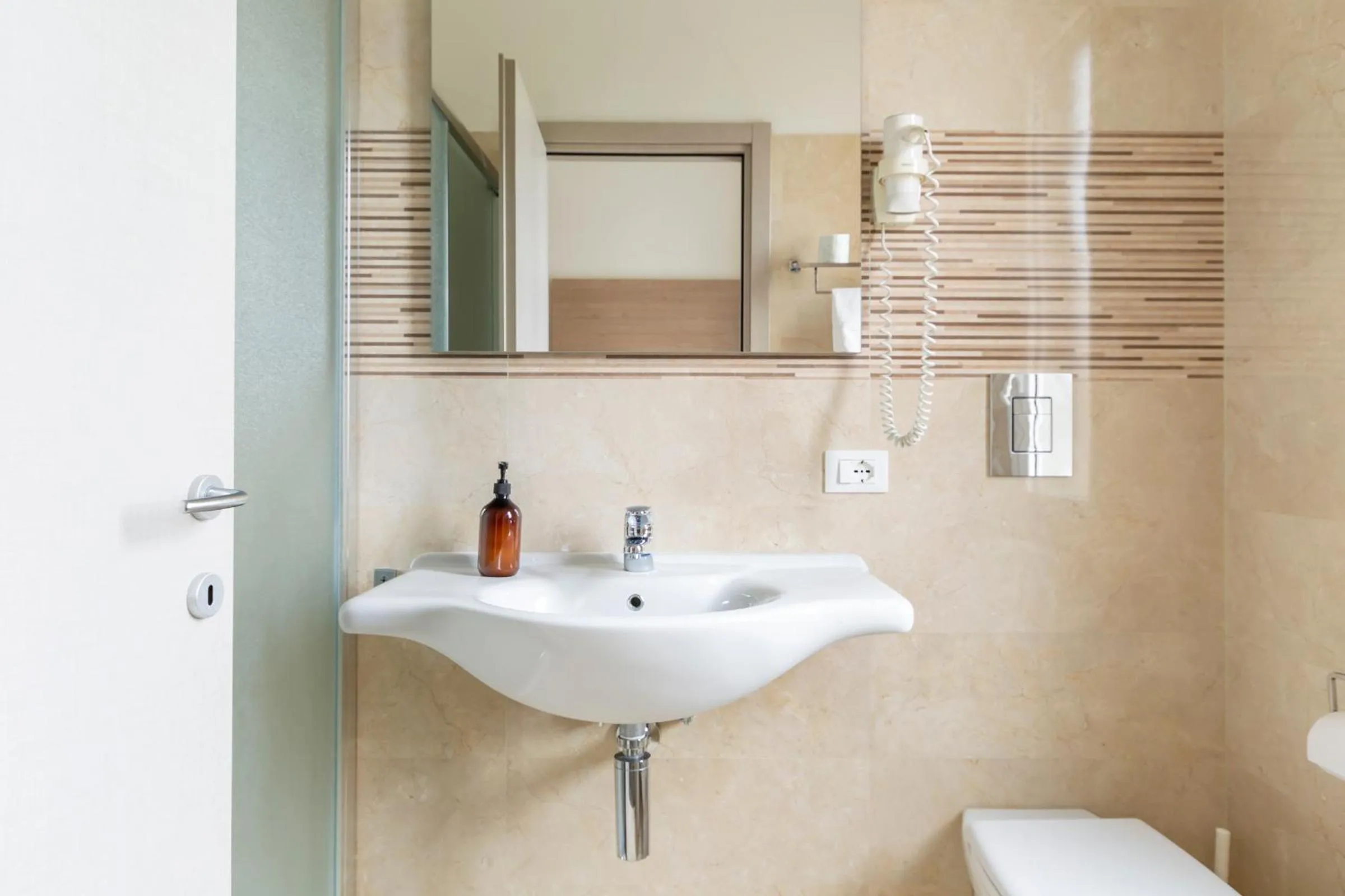 Toilet in UniHo Hostel