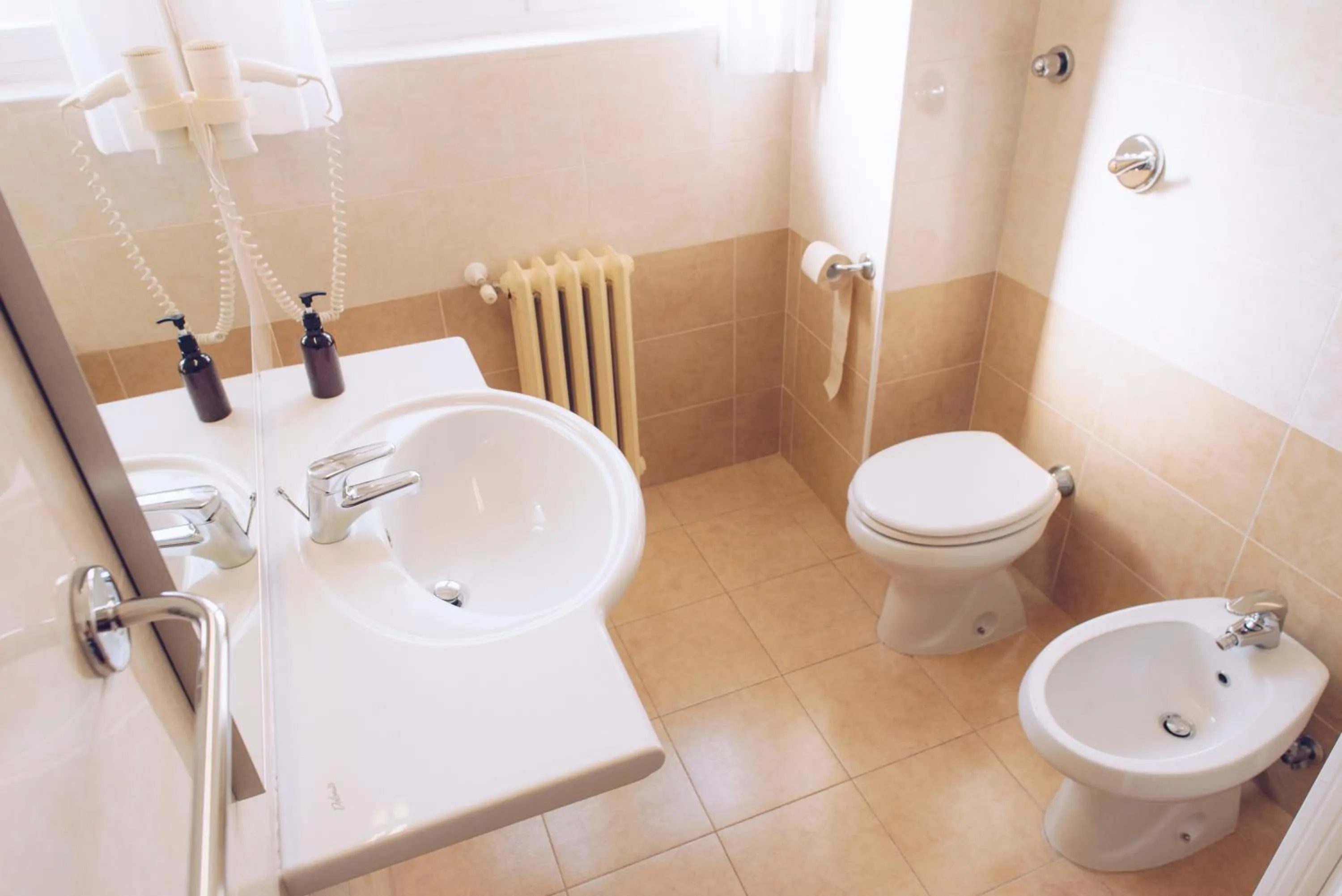 Toilet in UniHo Hostel