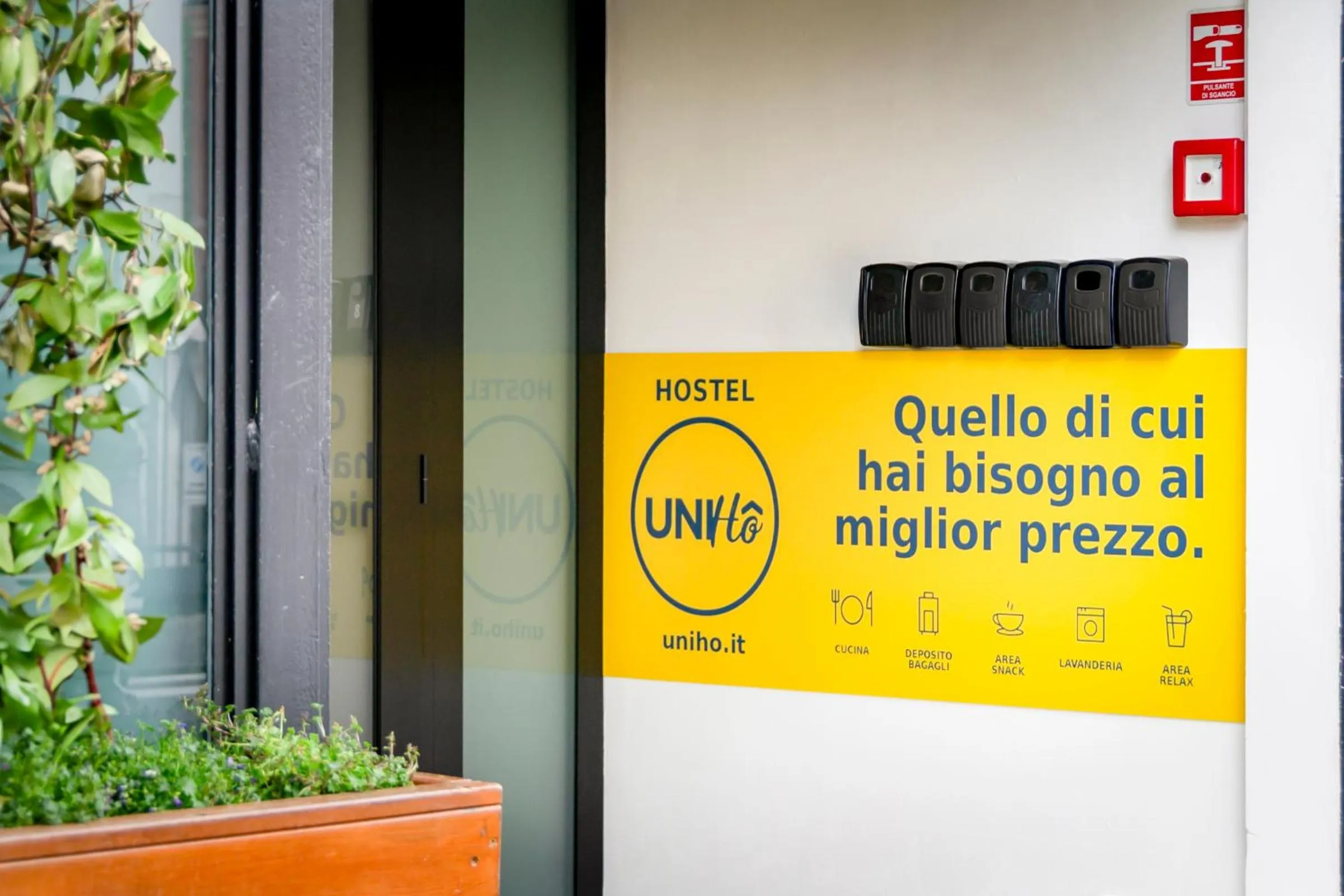 Facade/entrance in UniHo Hostel