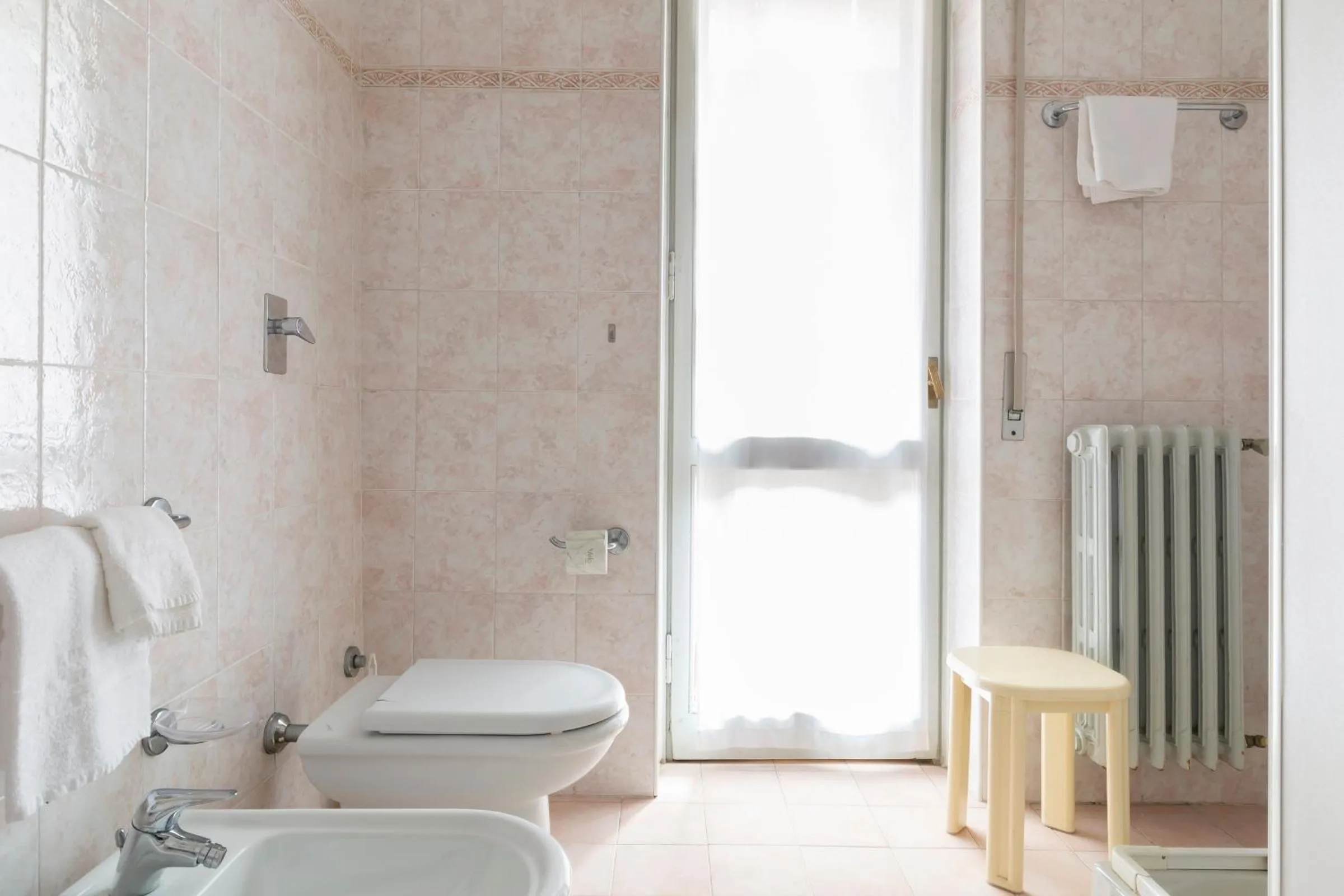 Toilet in UniHo Hostel