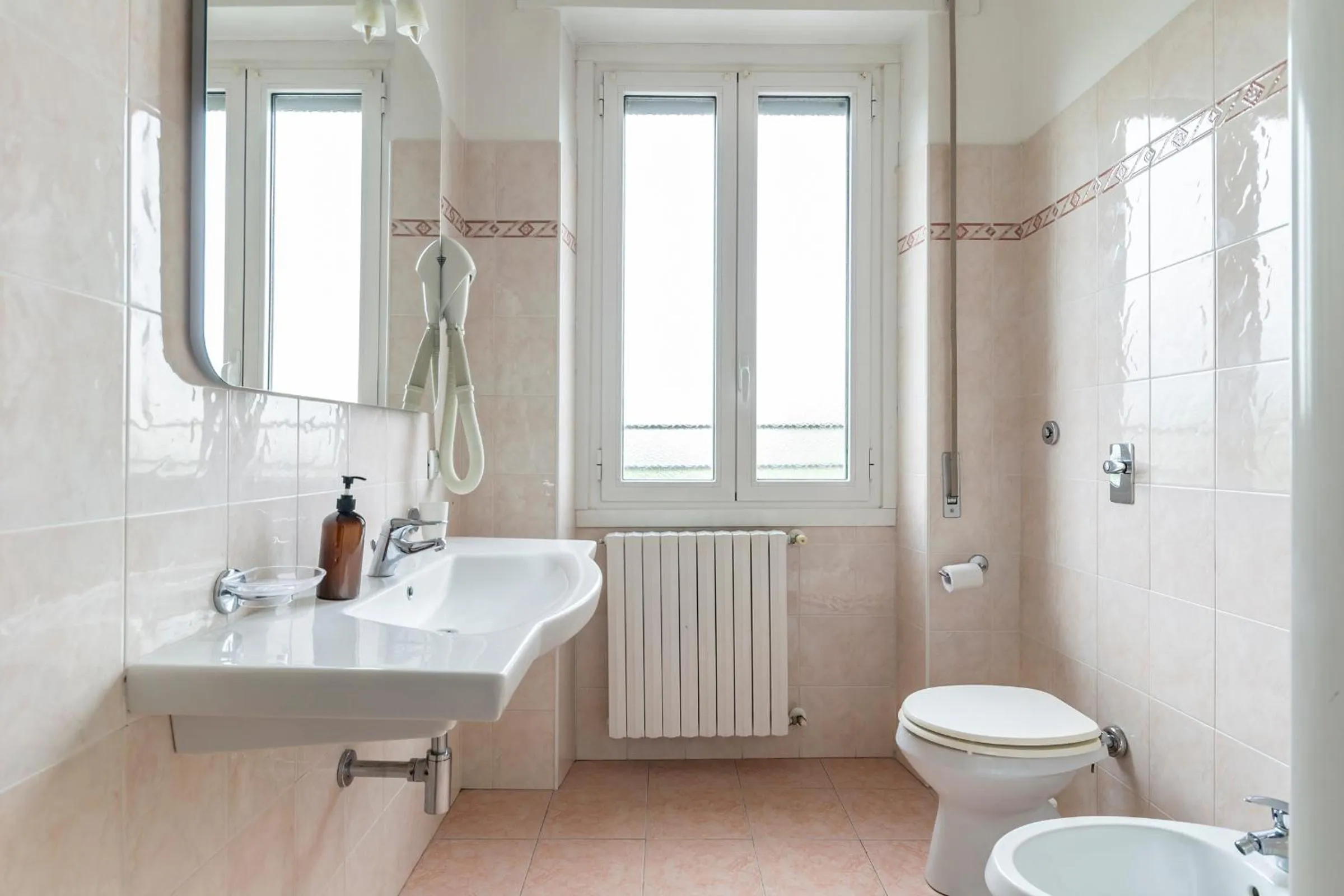 Toilet in UniHo Hostel