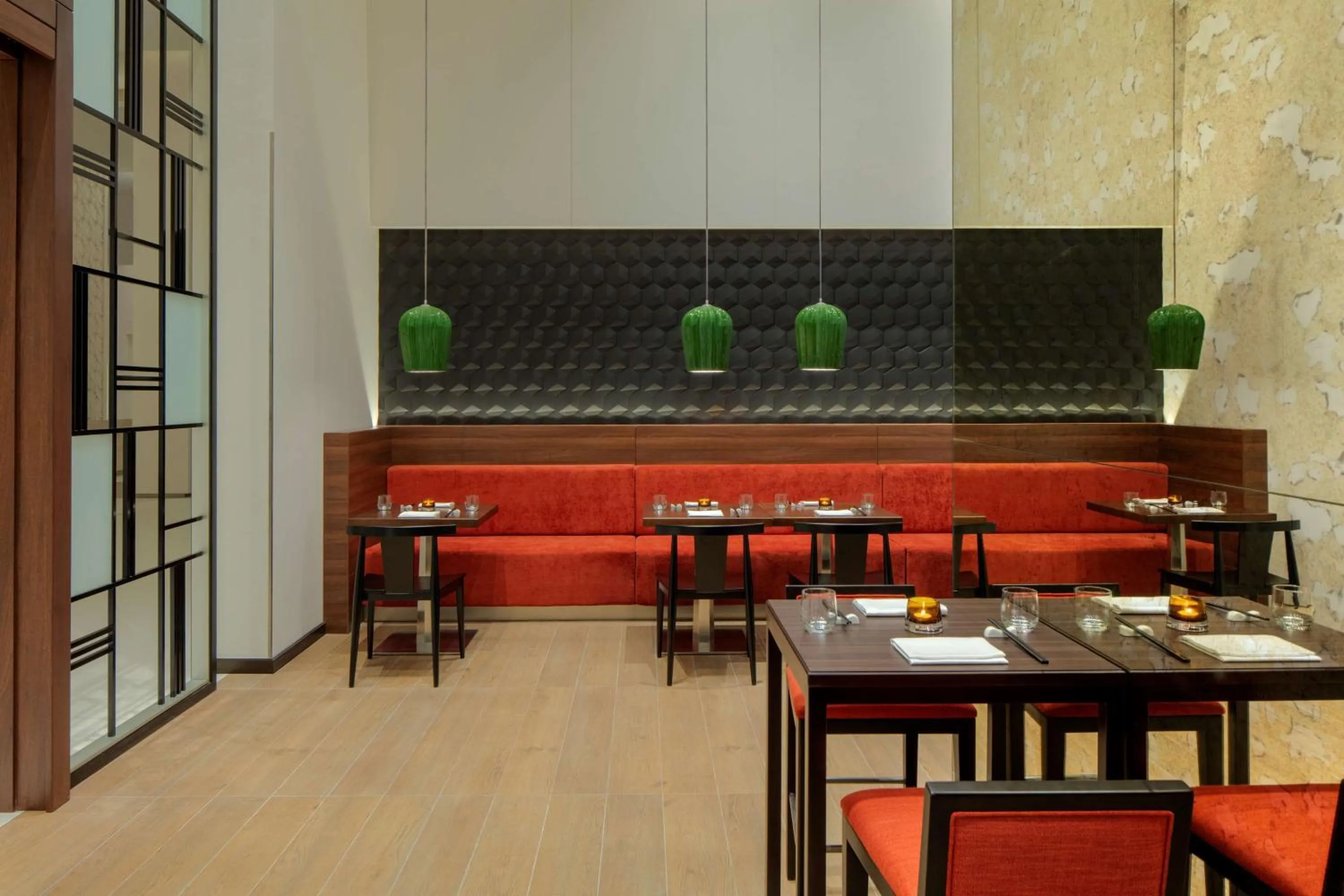 Restaurant/places to eat in Hyatt Place Dubai Jumeirah