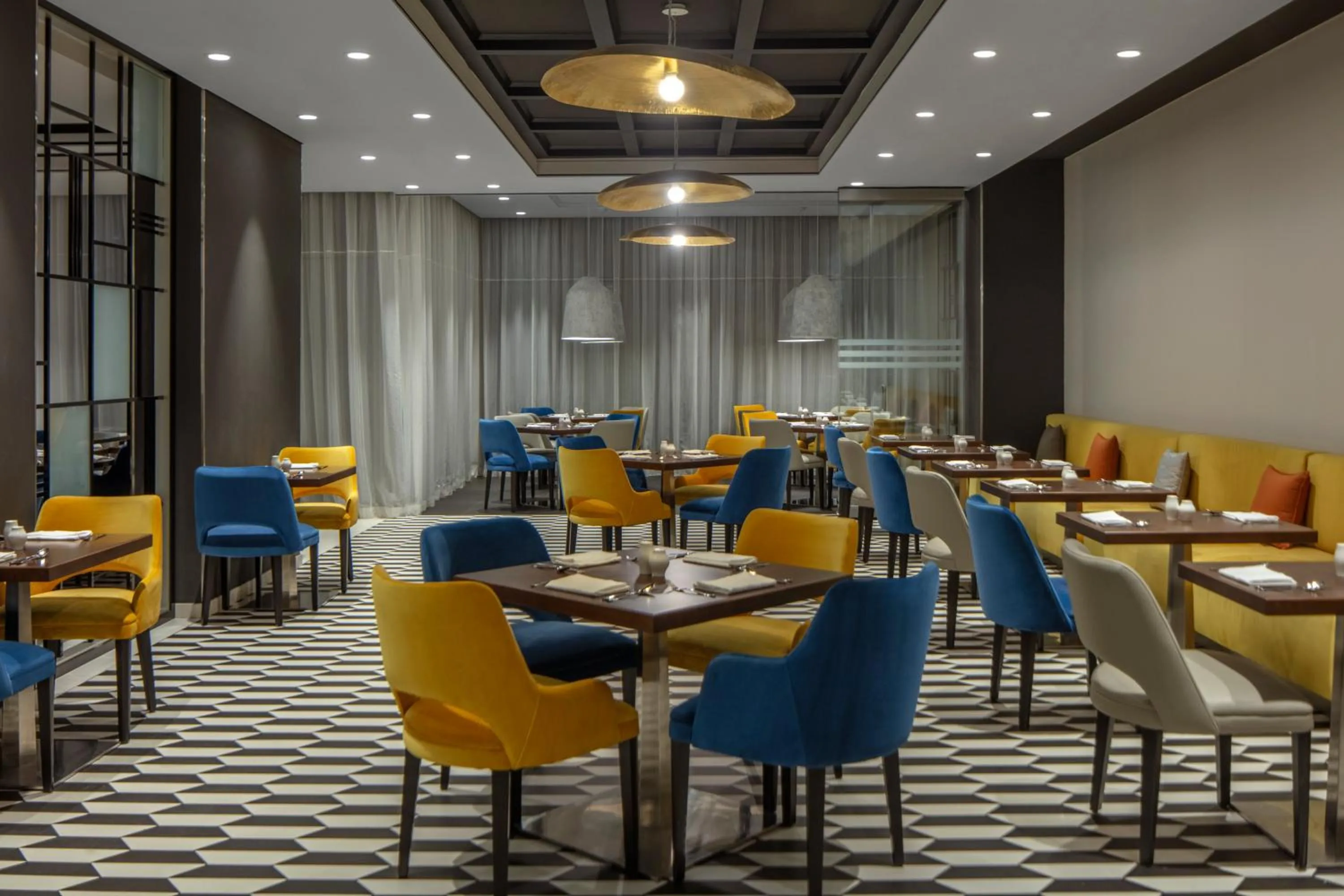 Restaurant/places to eat in Hyatt Place Dubai Jumeirah