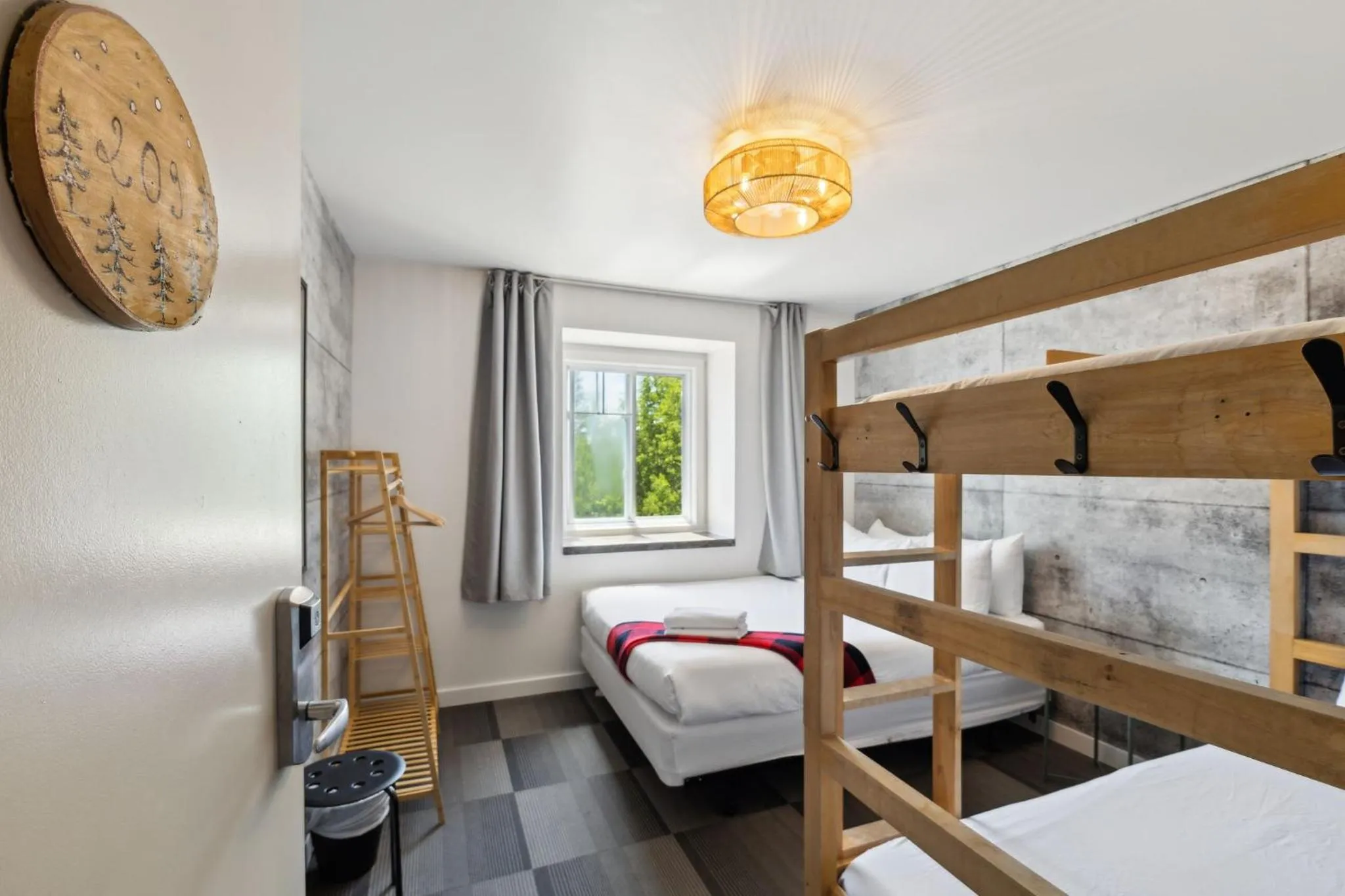 Bed in Auberge Manitonga