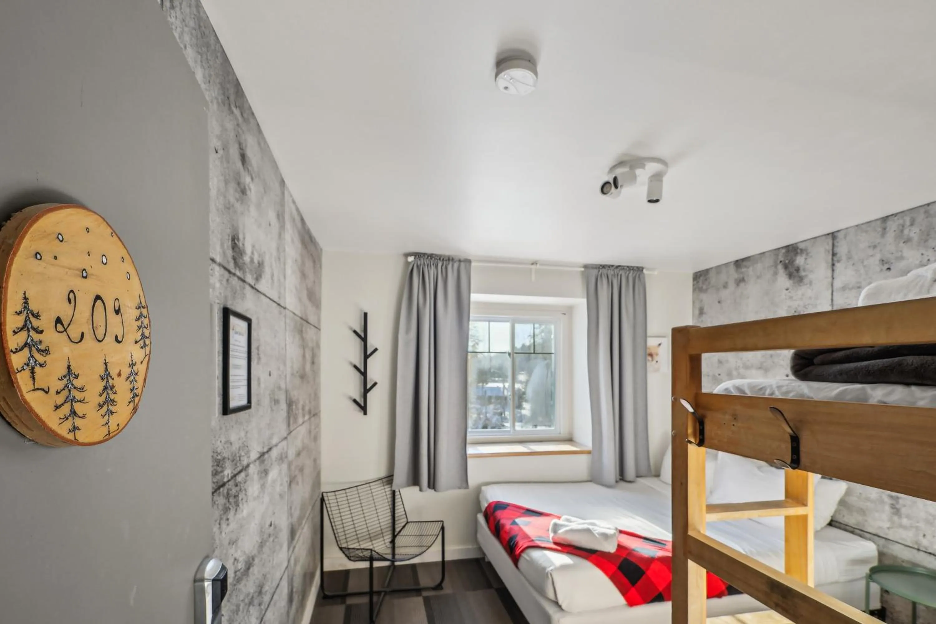 Bed in Auberge Manitonga