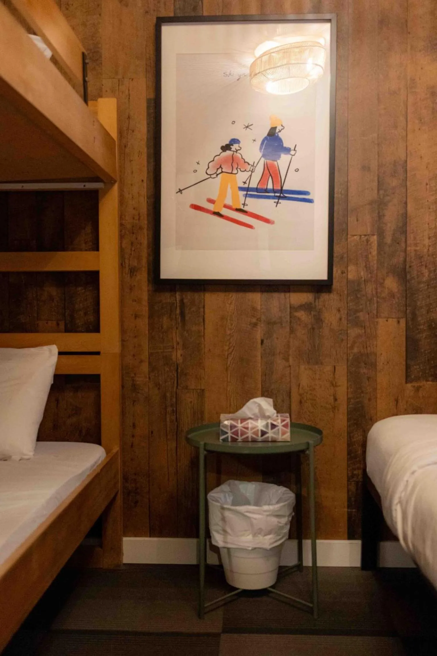 Bed in Auberge Manitonga