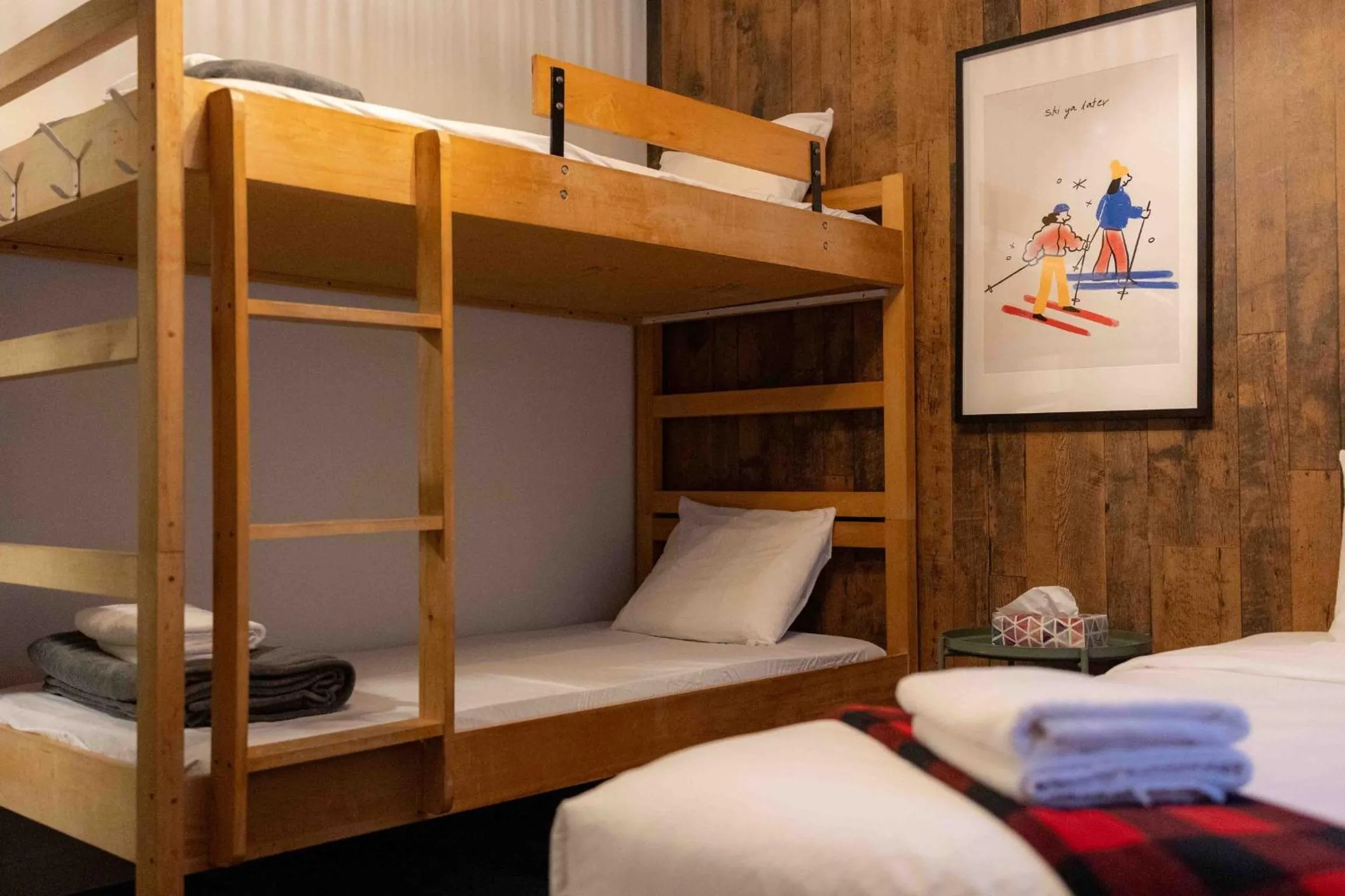 Bed in Auberge Manitonga