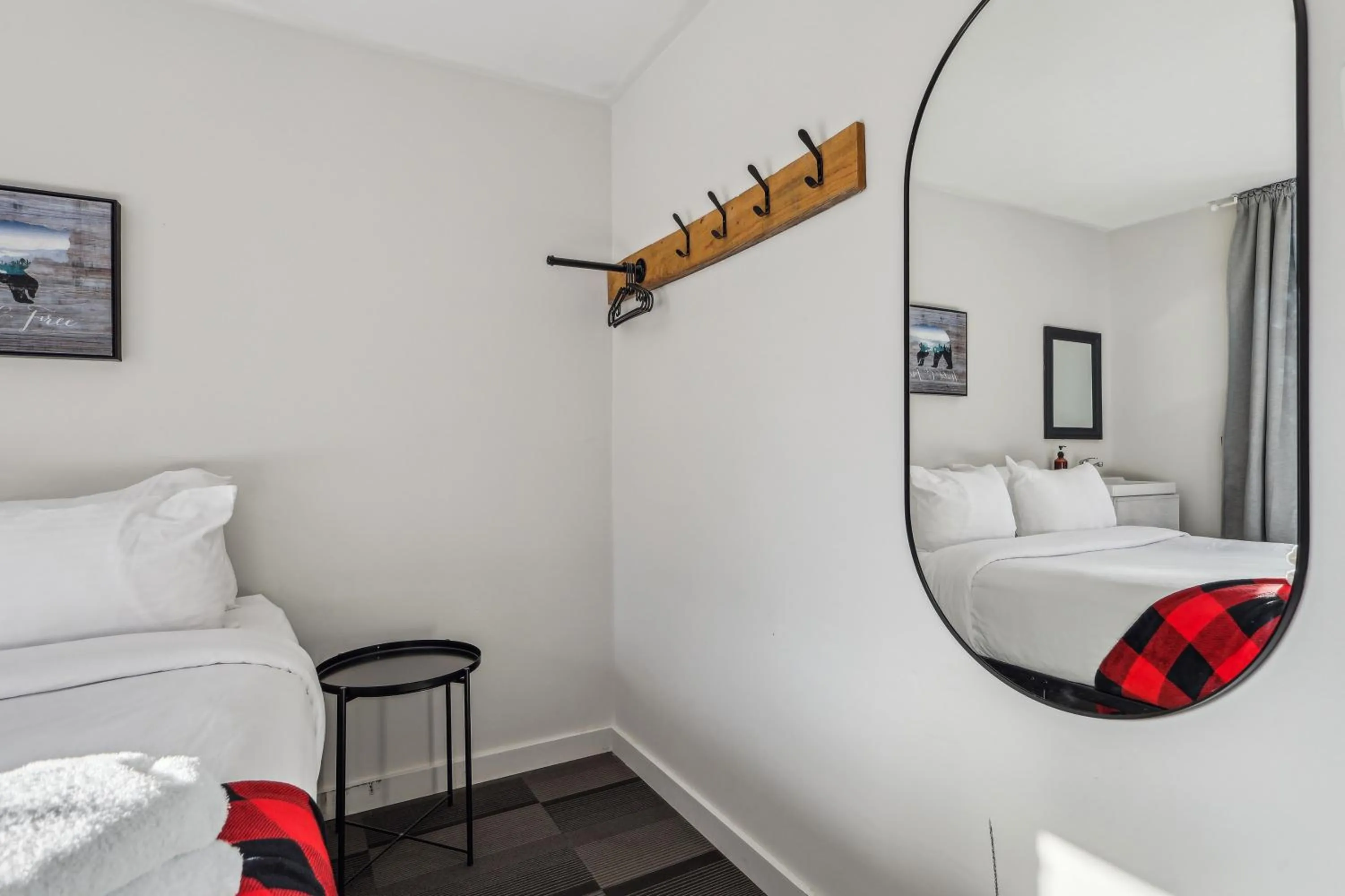 Bed in Auberge Manitonga