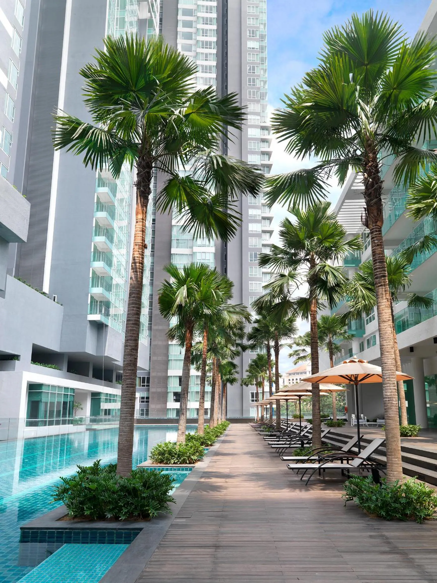 Swimming pool in Lanson Place Bukit Ceylon