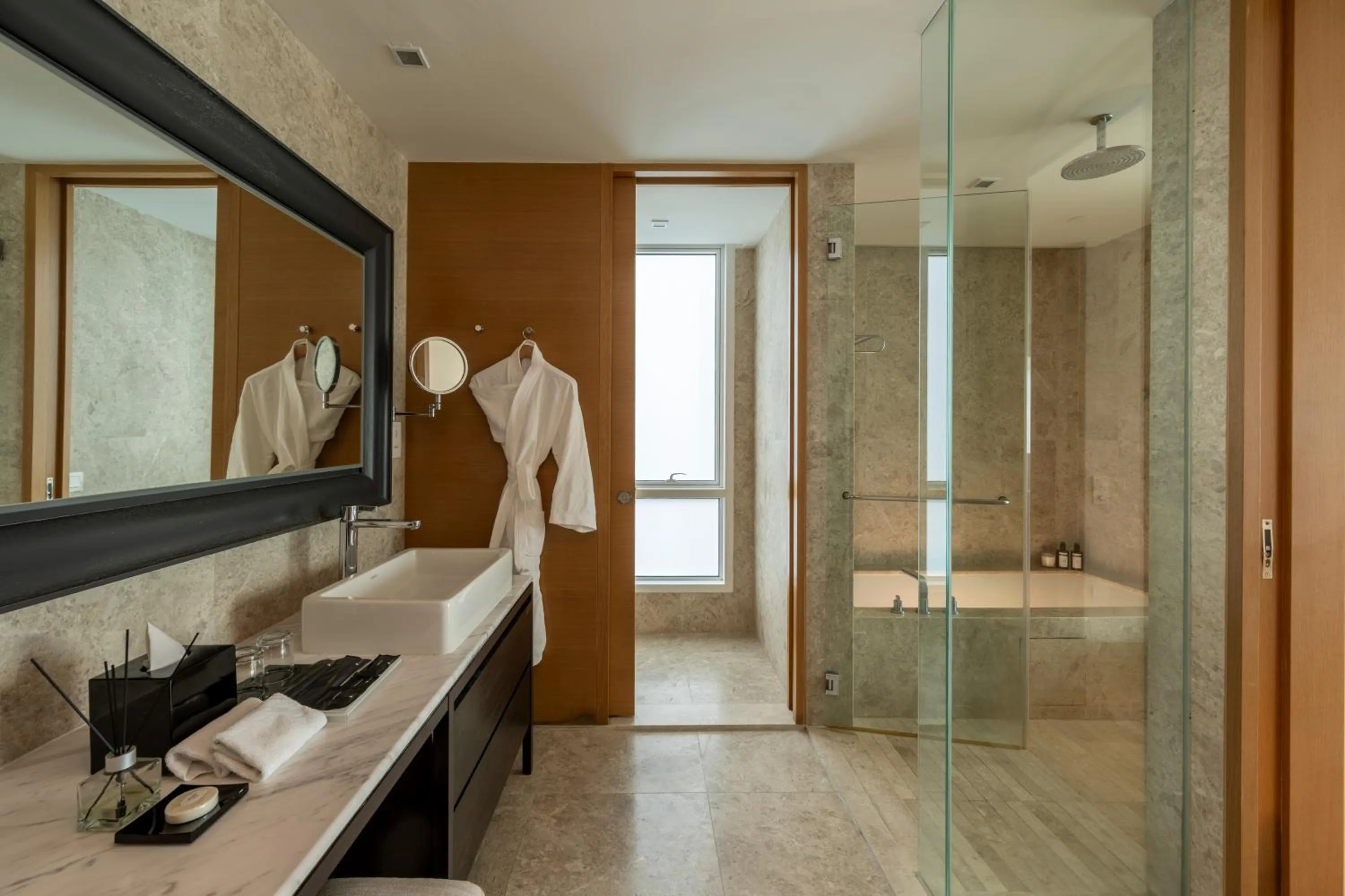 Bathroom in Lanson Place Bukit Ceylon