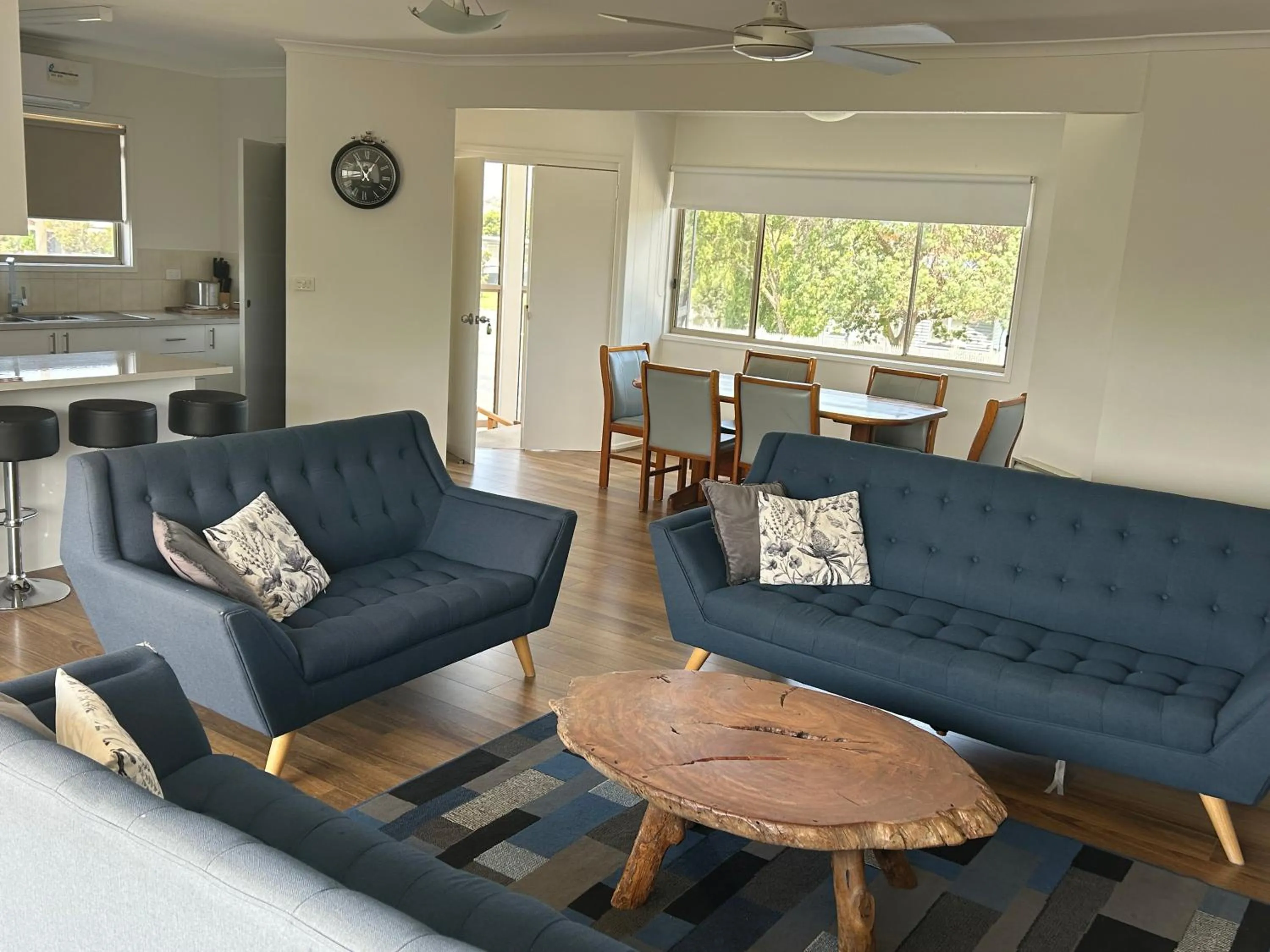 Living room in Portarlington Beach Motel