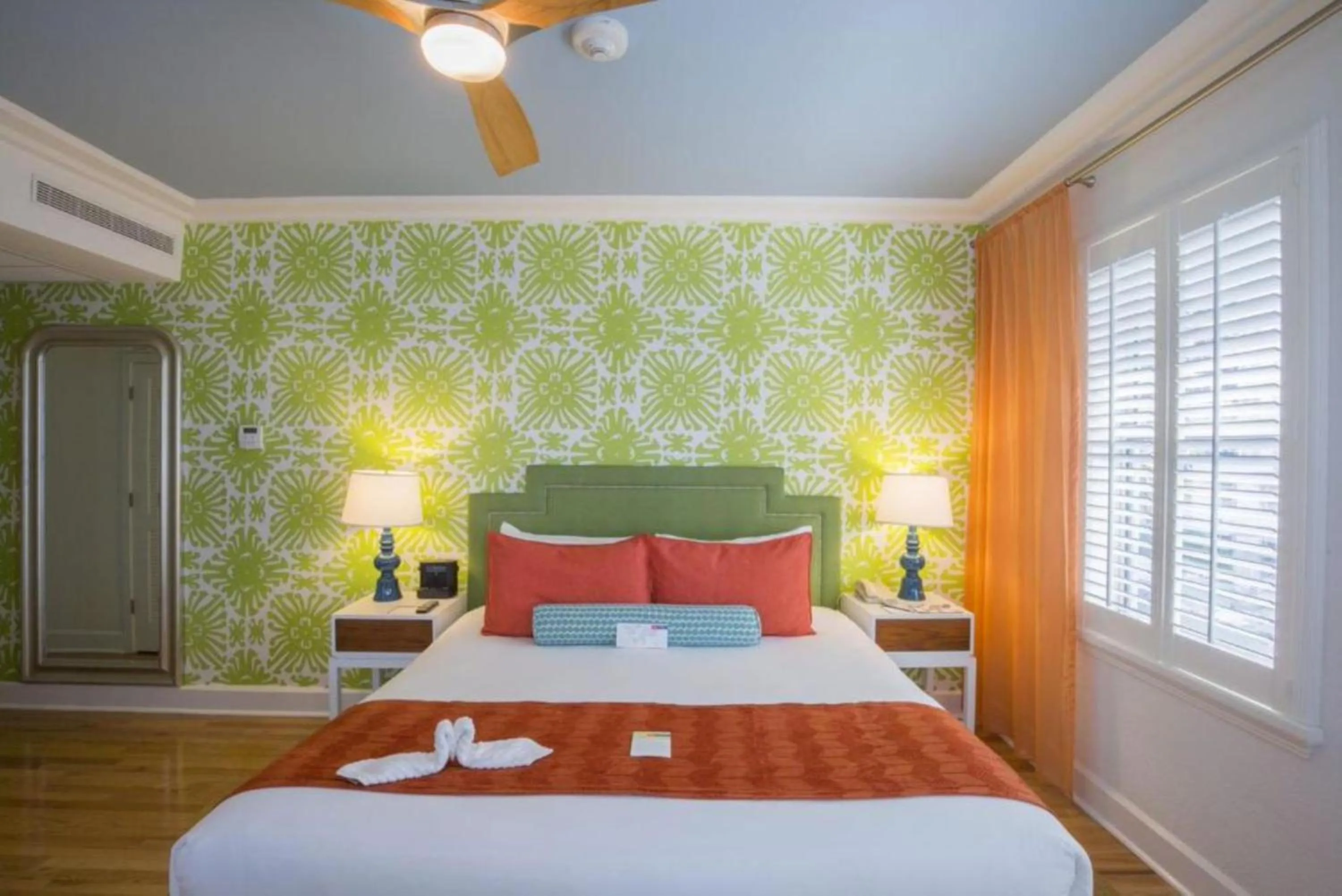 Bed in Circa 39 Miami Beach